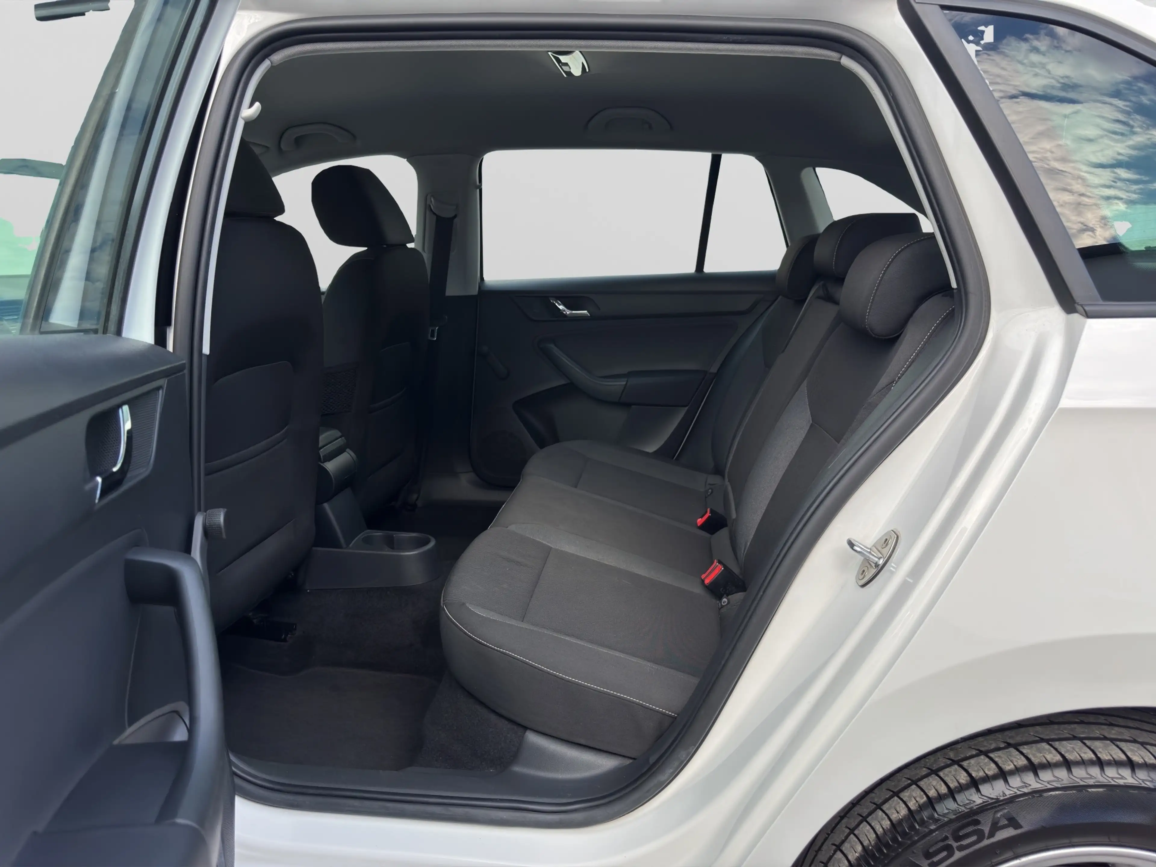 Skoda Rapid/Spaceback Ambition — photo 15