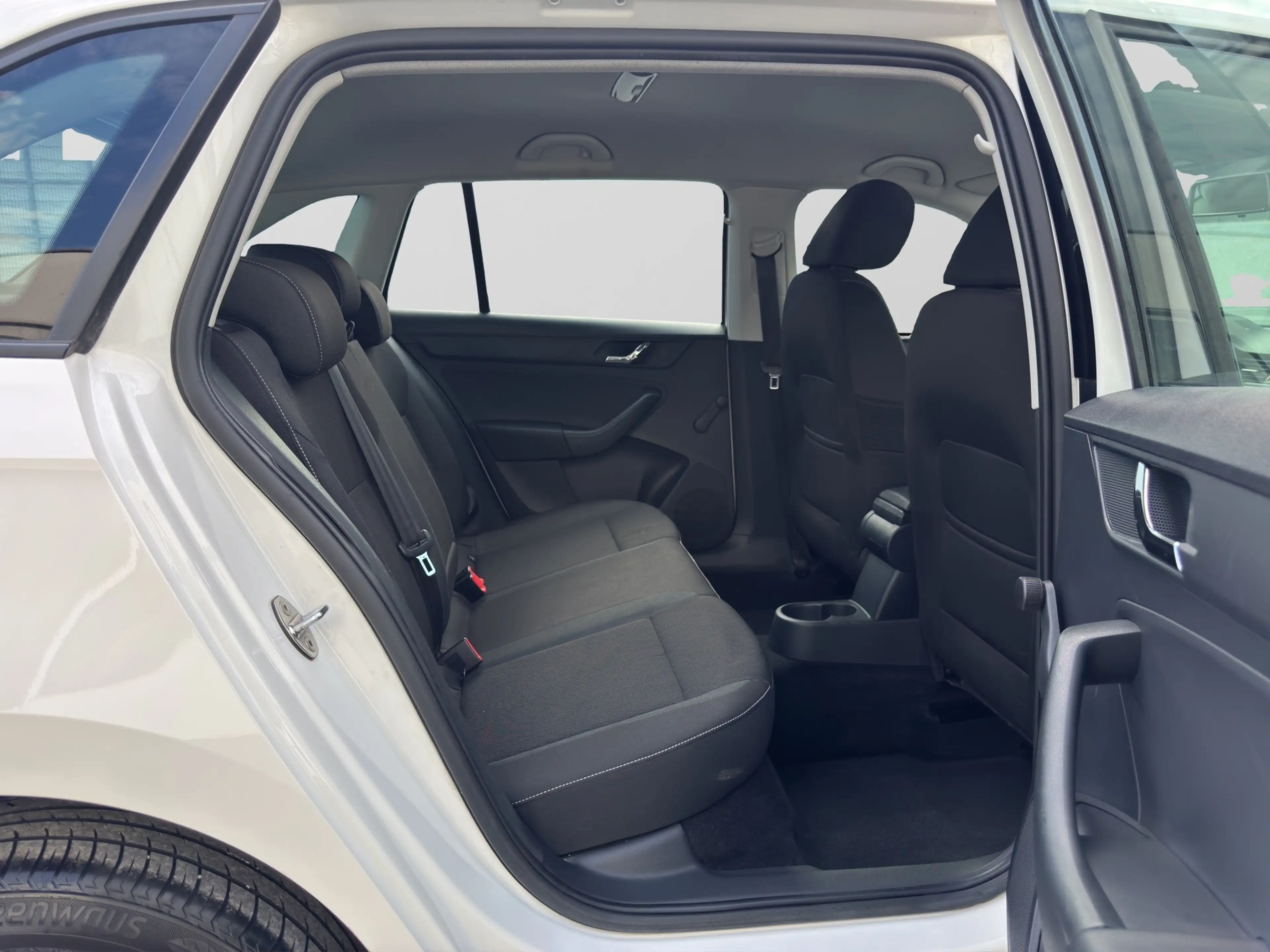 Skoda Rapid/Spaceback Ambition — photo 14