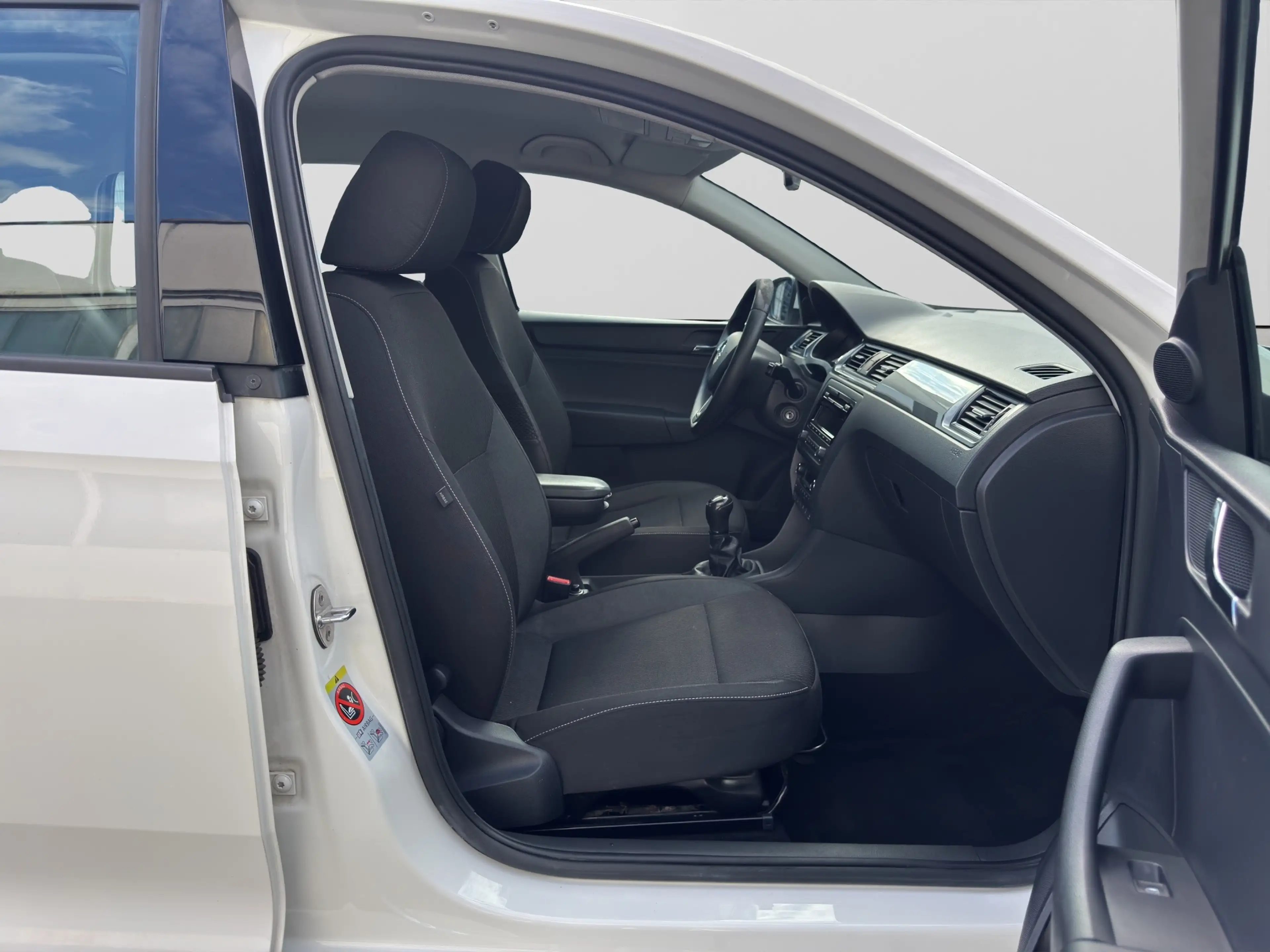Skoda Rapid/Spaceback Ambition — photo 12