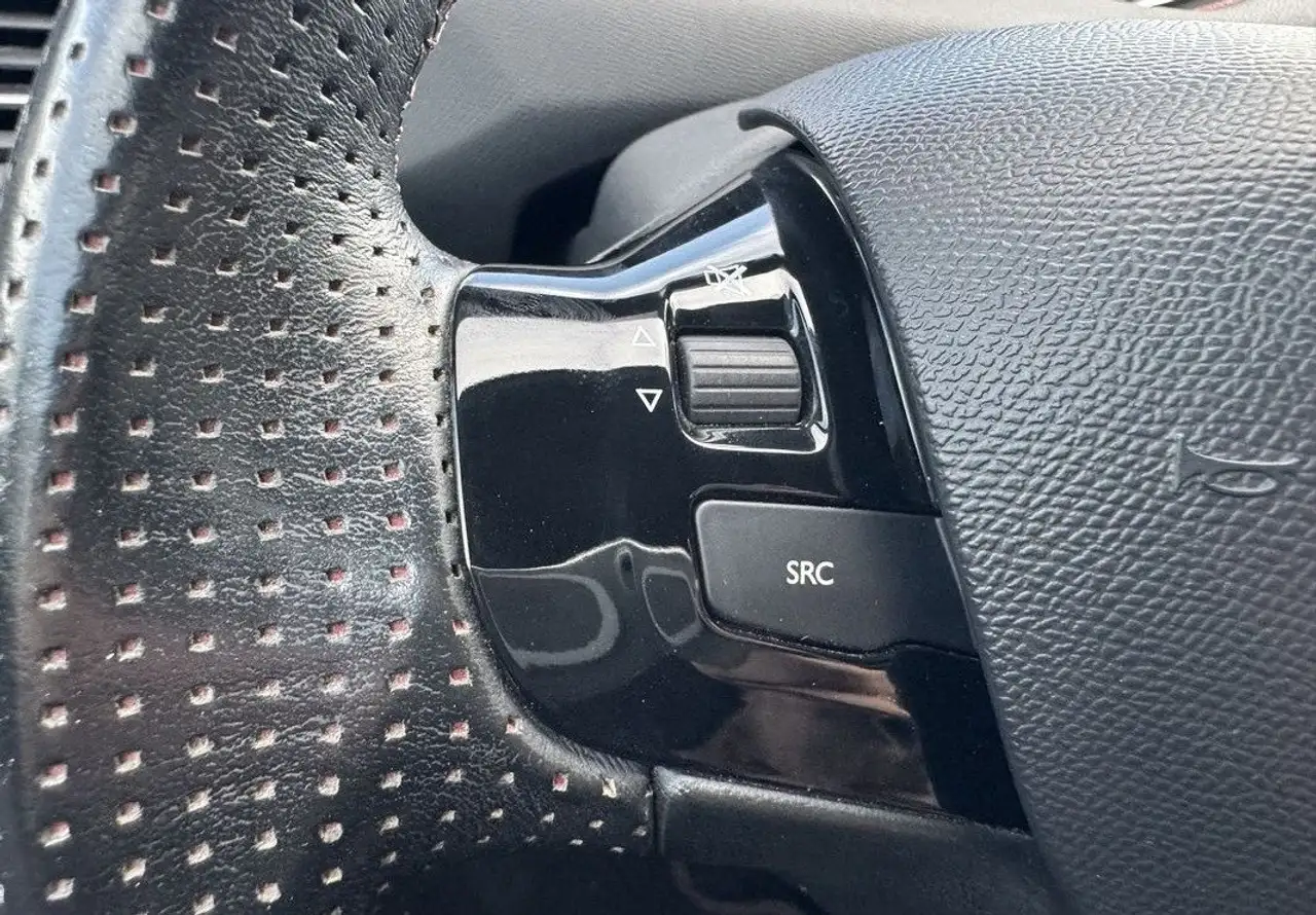 Peugeot 308 308 — photo 19