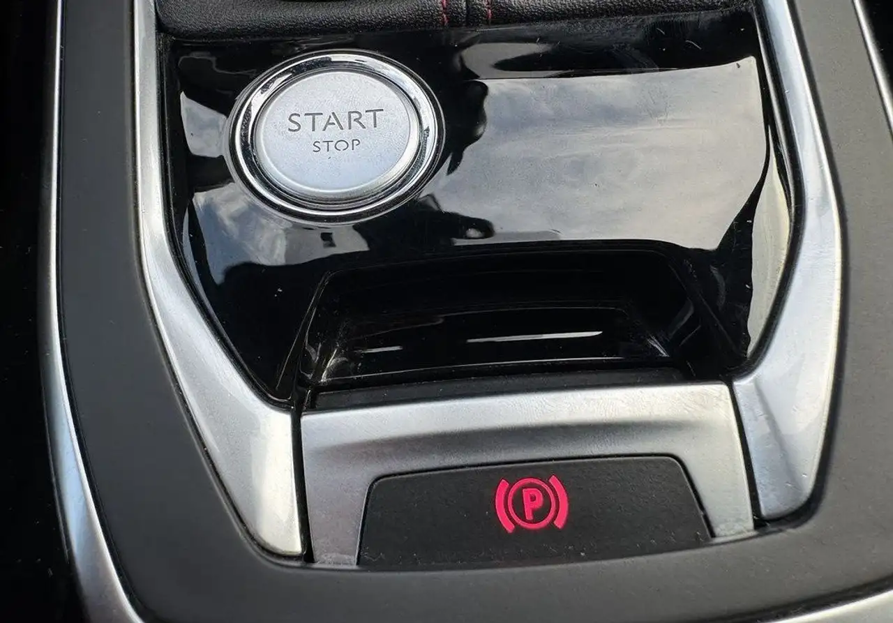 Peugeot 308 308 — photo 17
