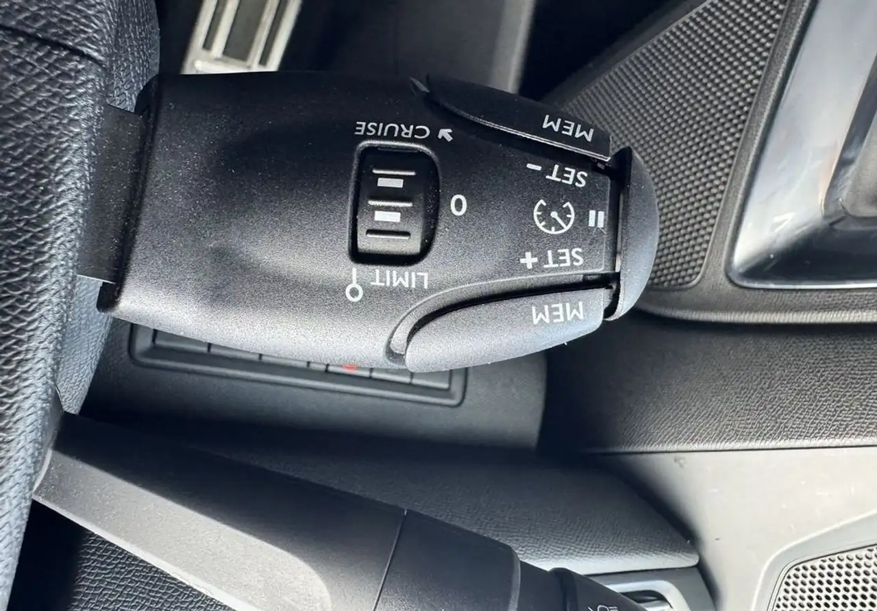 Peugeot 308 308 — photo 22