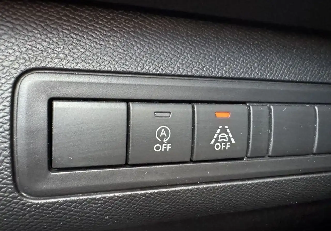 Peugeot 308 308 — photo 23