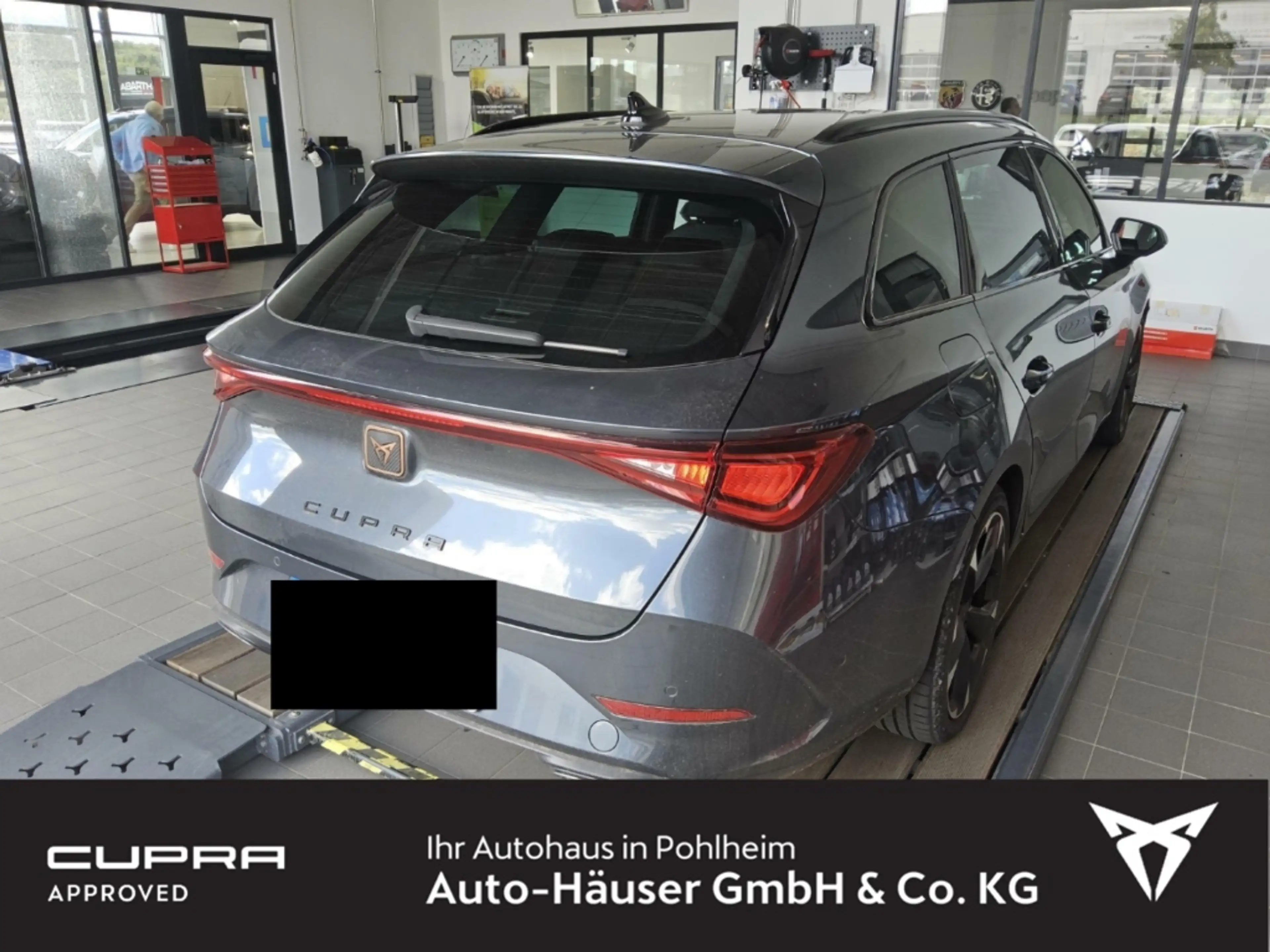 CUPRA Leon Sportstourer 1.5 eTSI DSG NAVI KAMERA PARK ACC LED — photo 4