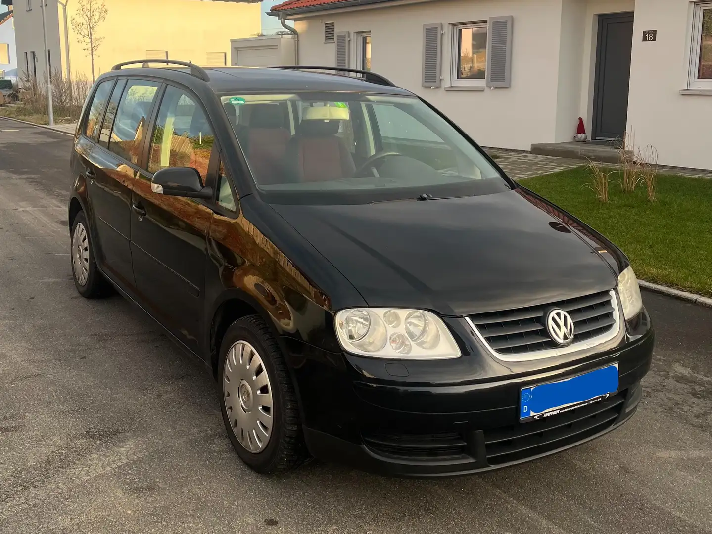 Volkswagen Touran Touran 1.9 TDI Чёрный - 2