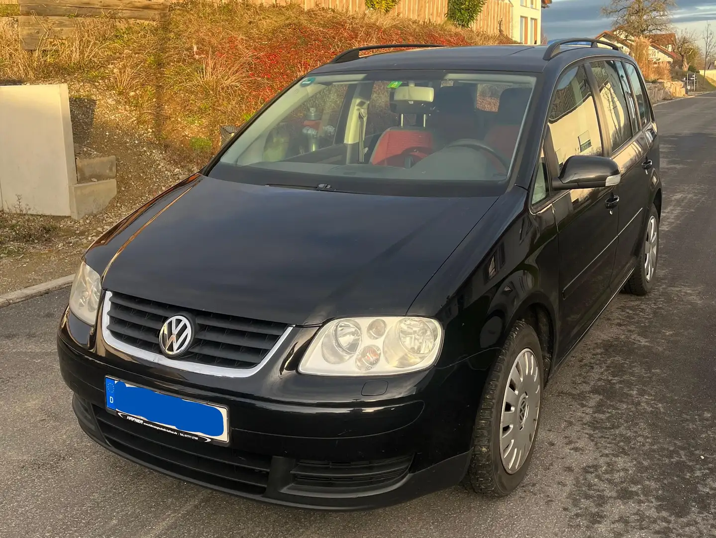 Volkswagen Touran Touran 1.9 TDI Чёрный - 1