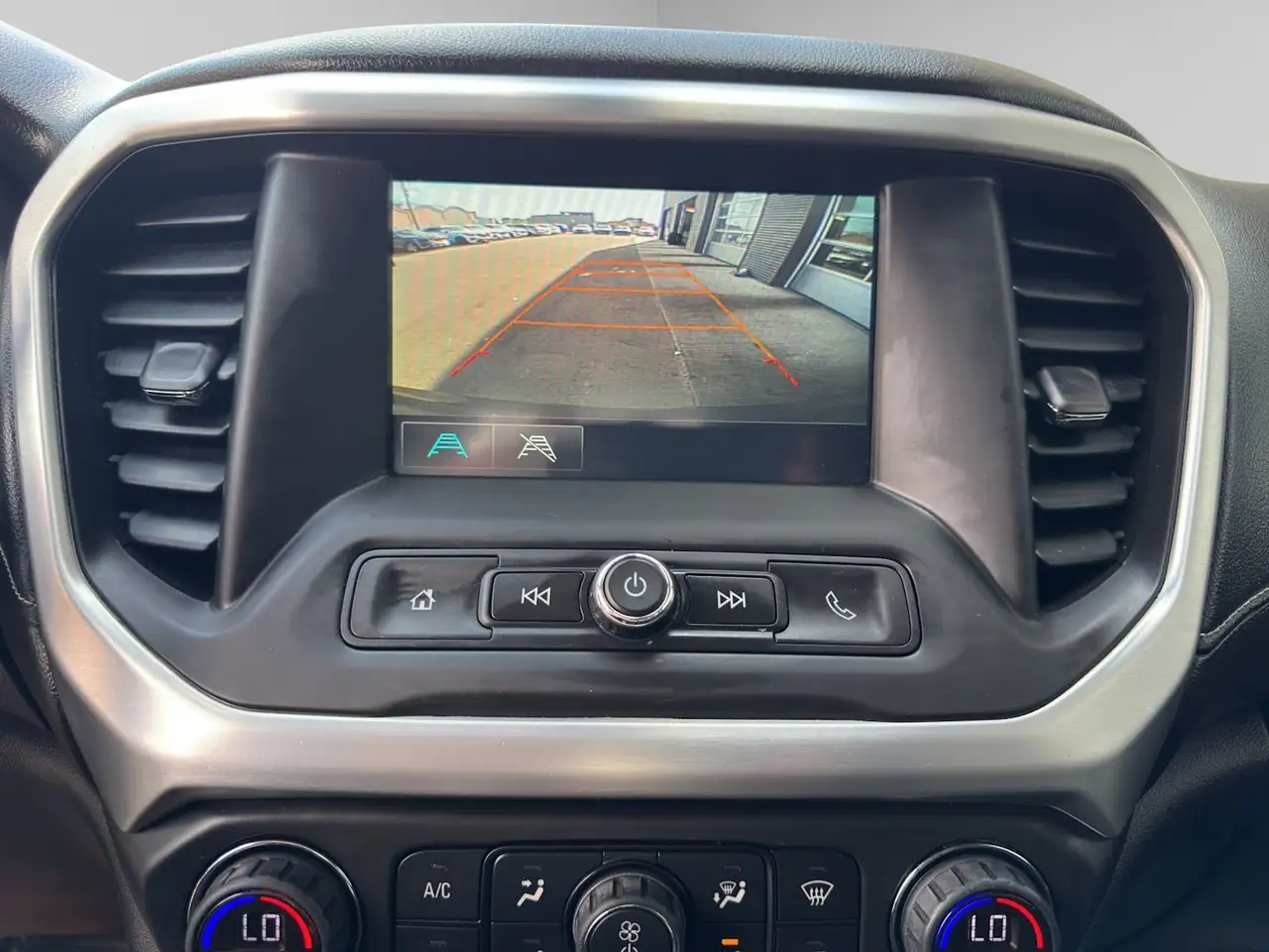 GMC Acadia снимка GMC Acadia