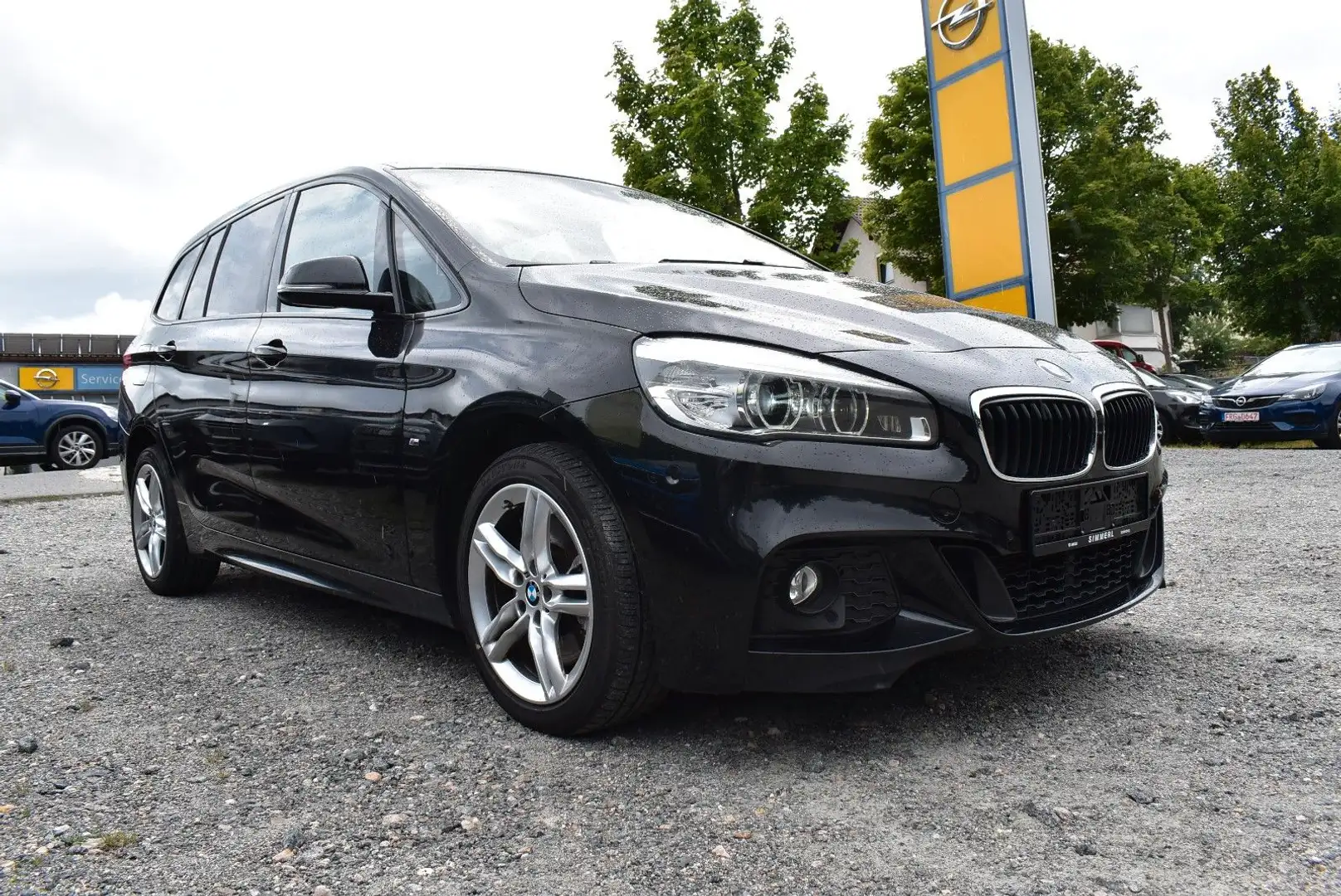 BMW 220 220 i Gran Tourer M Sport Schwarz - 2