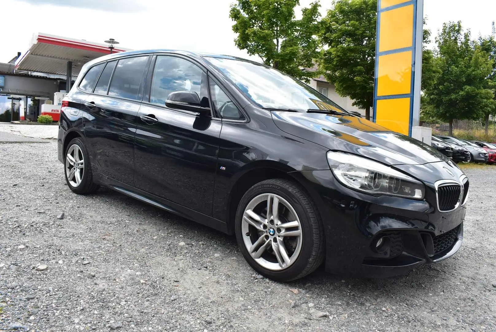 BMW 220 220 i Gran Tourer M Sport Schwarz - 2