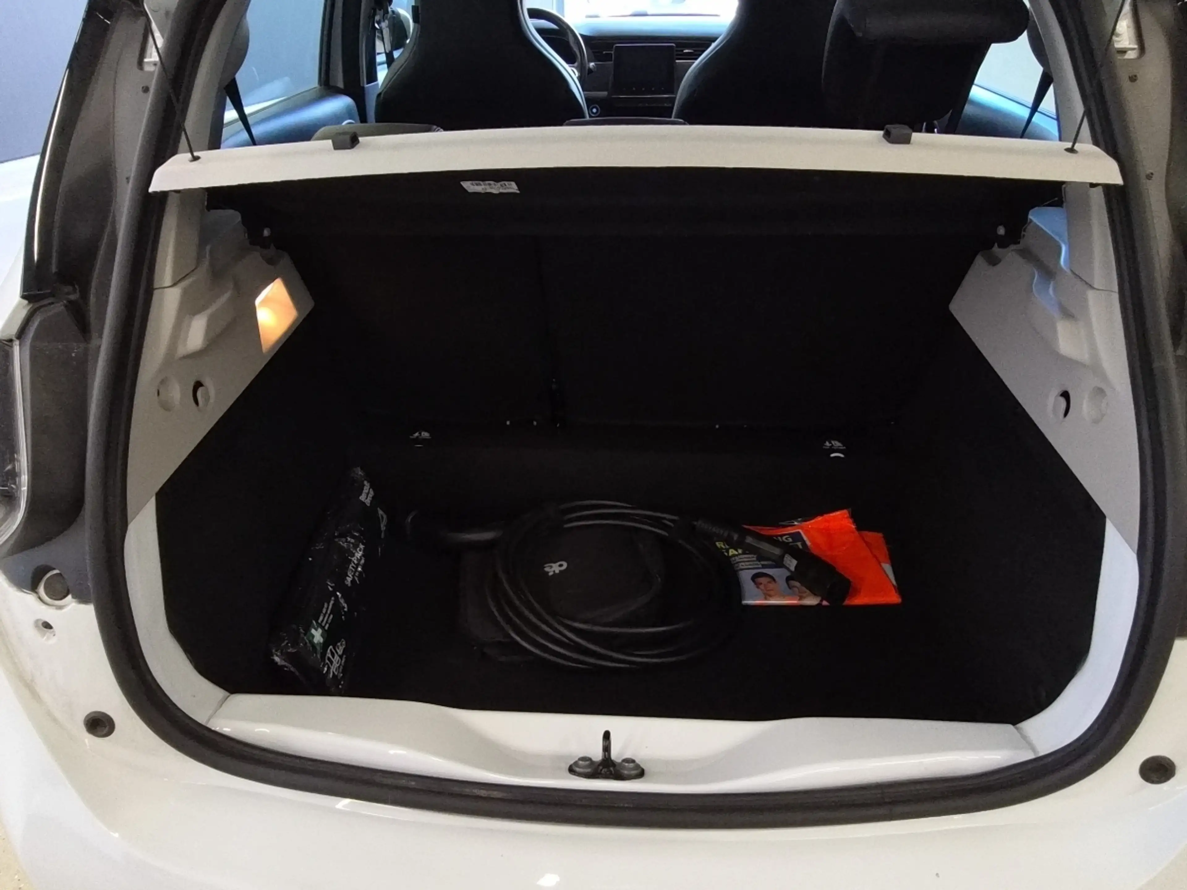Renault ZOE Z.E.50 EXPERIENCE Klima Navi PDC — photo 10