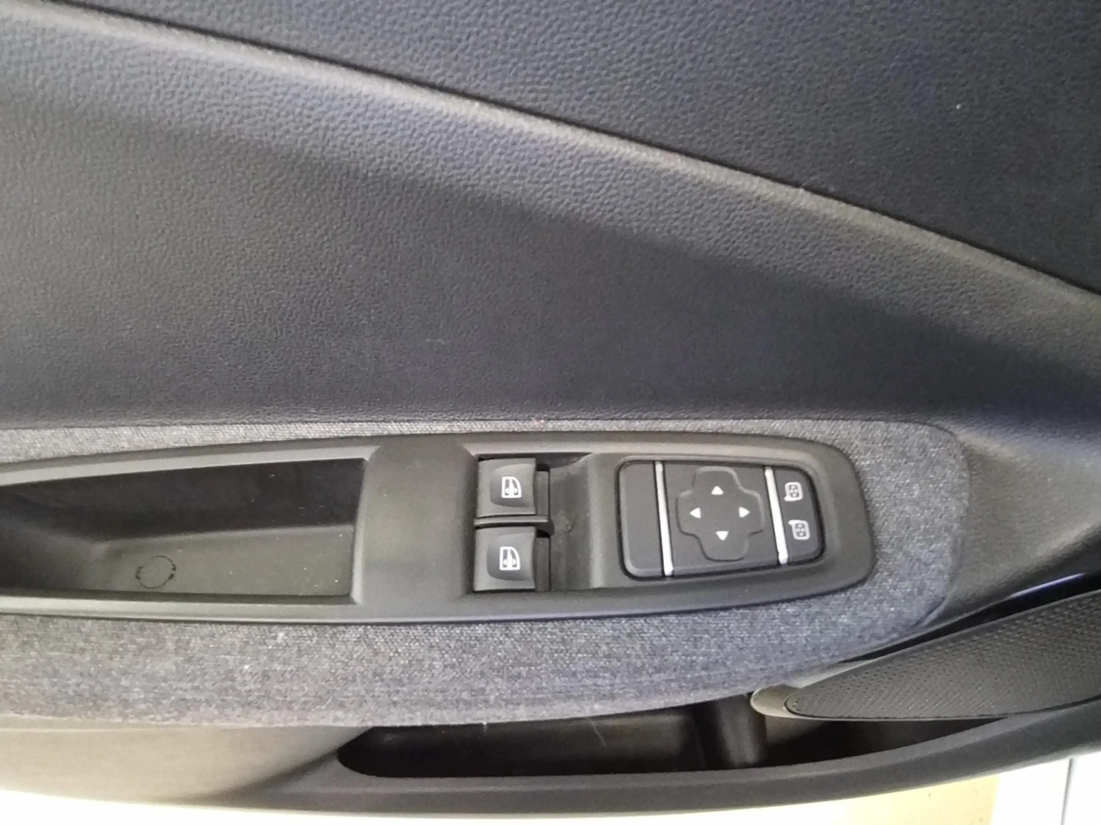 Renault ZOE Z.E.50 EXPERIENCE Klima Navi PDC — photo 12