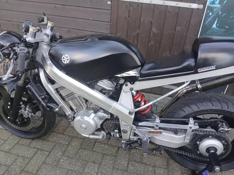 Honda NT 650 - foto 4