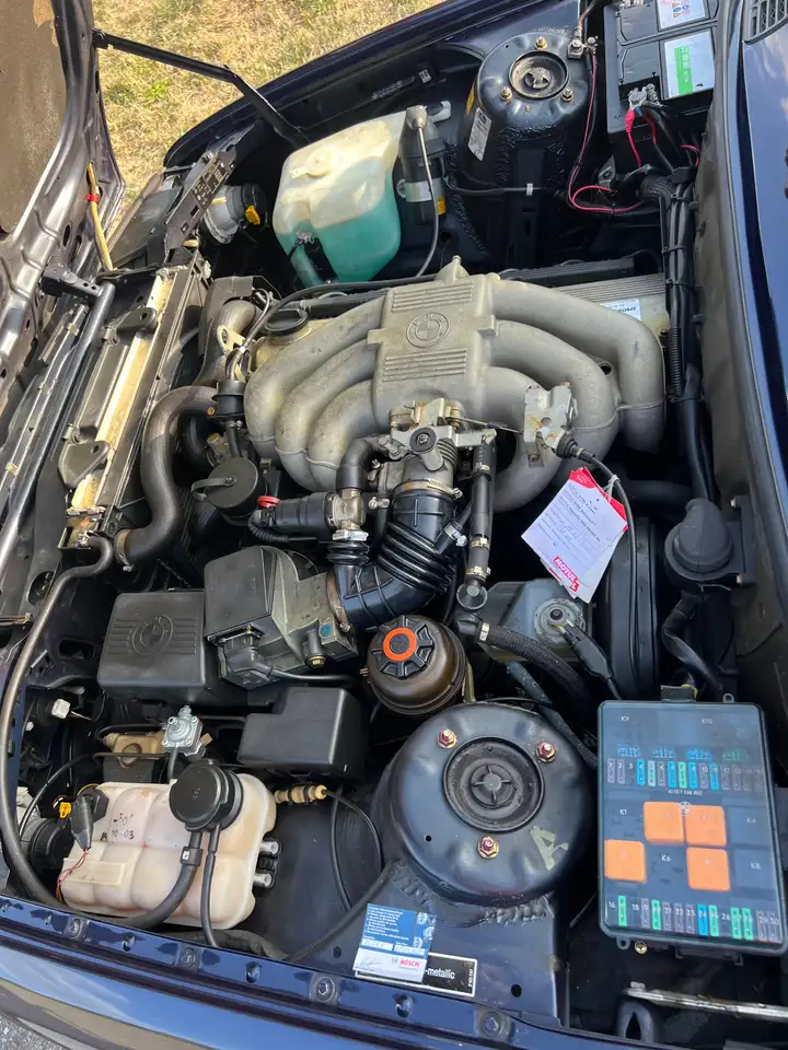 BMW 320i, foto 10