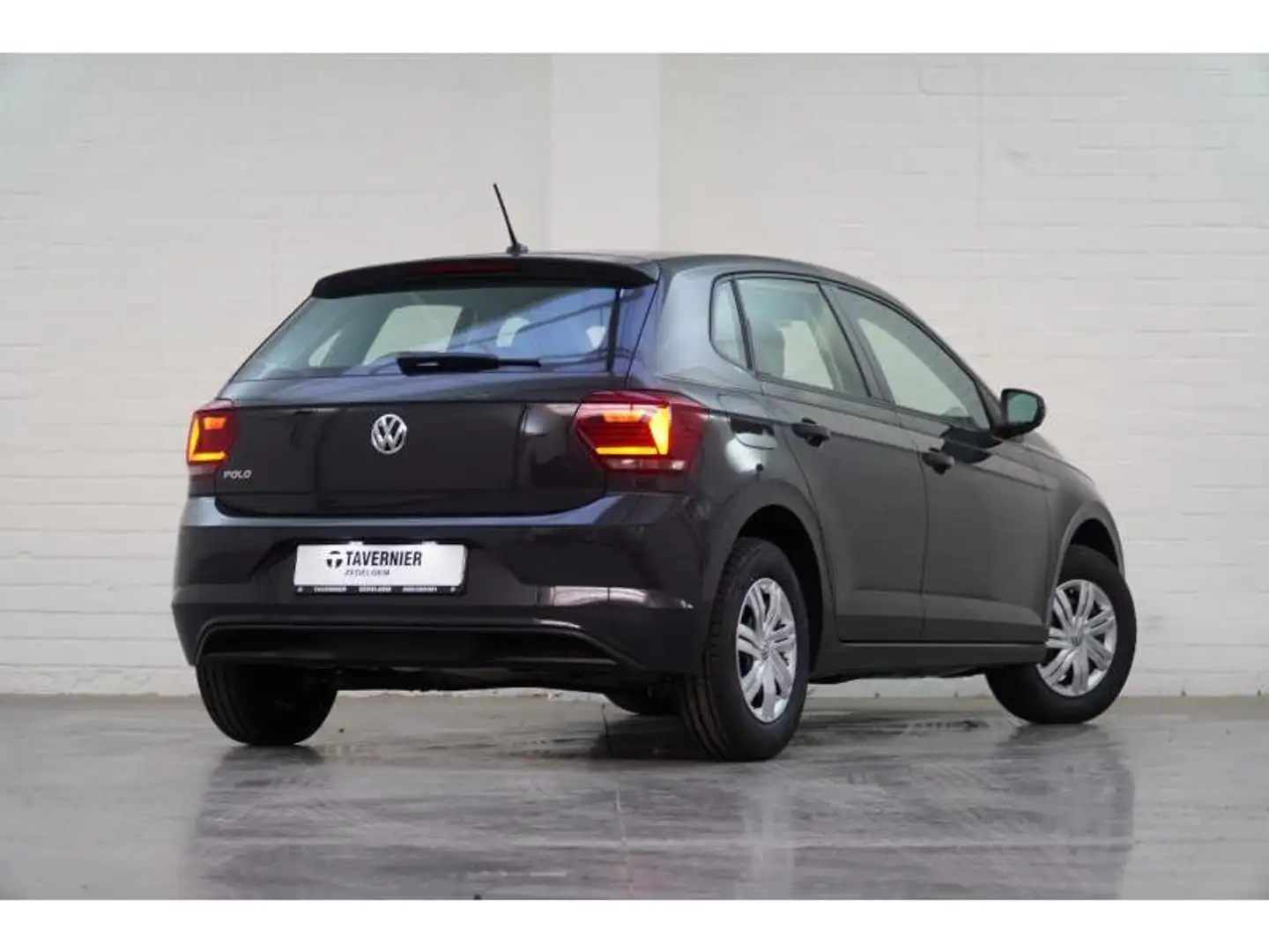 Volkswagen Polo Trendline 1.0 TSI 95pk met app con voorberdeiding Grau - 2