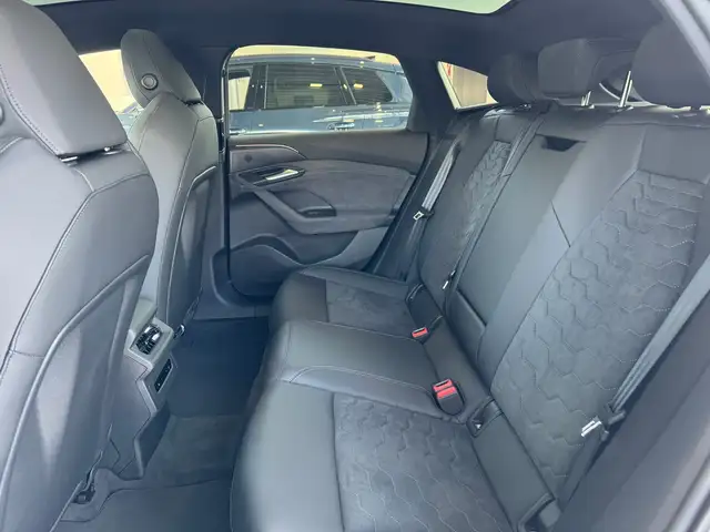 Audi A6 e-tron quattro business Ansicht 16