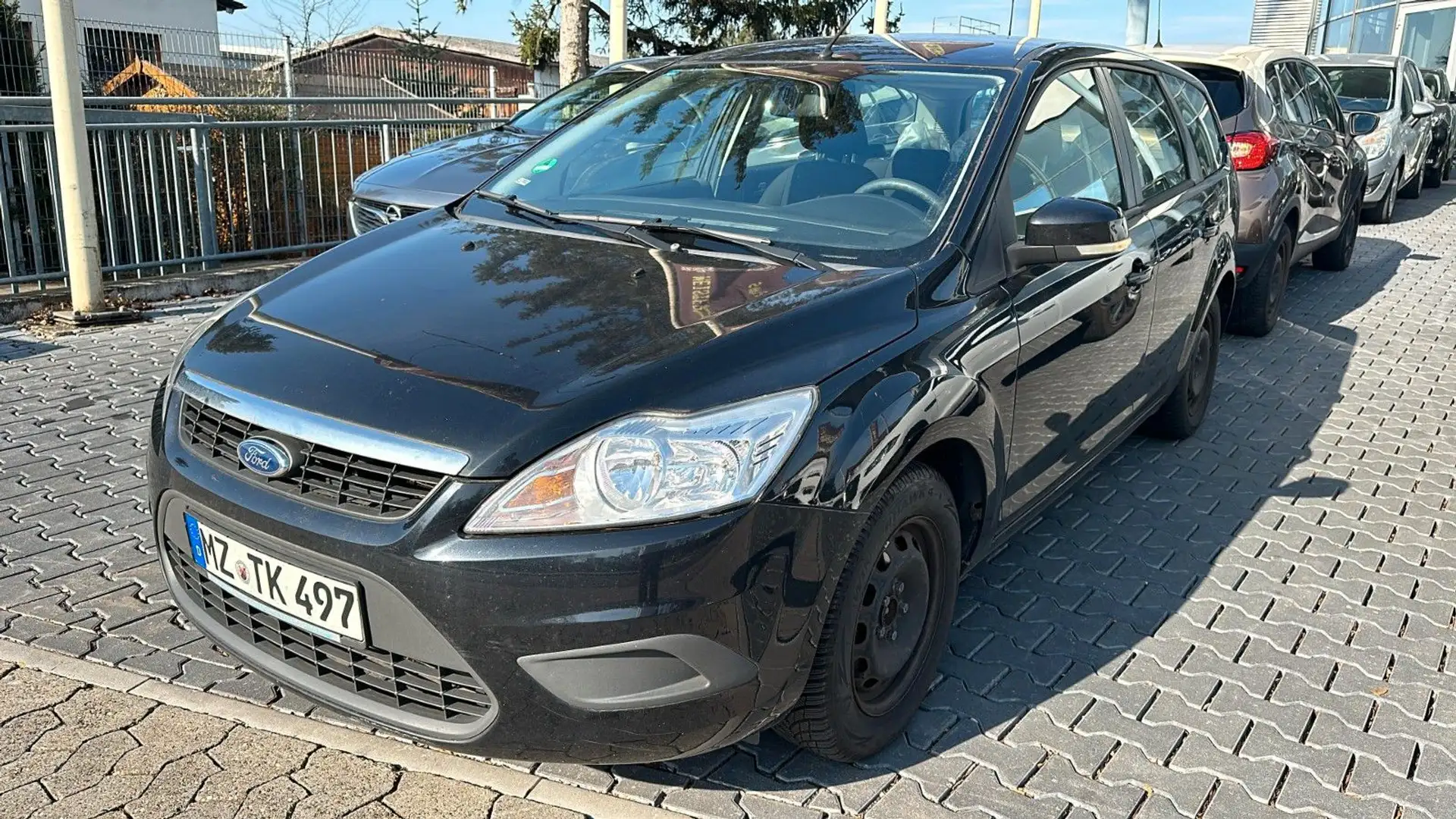 Ford Focus Turnier Concept 1.6D Klima 8-fach 1.HAND Black - 1