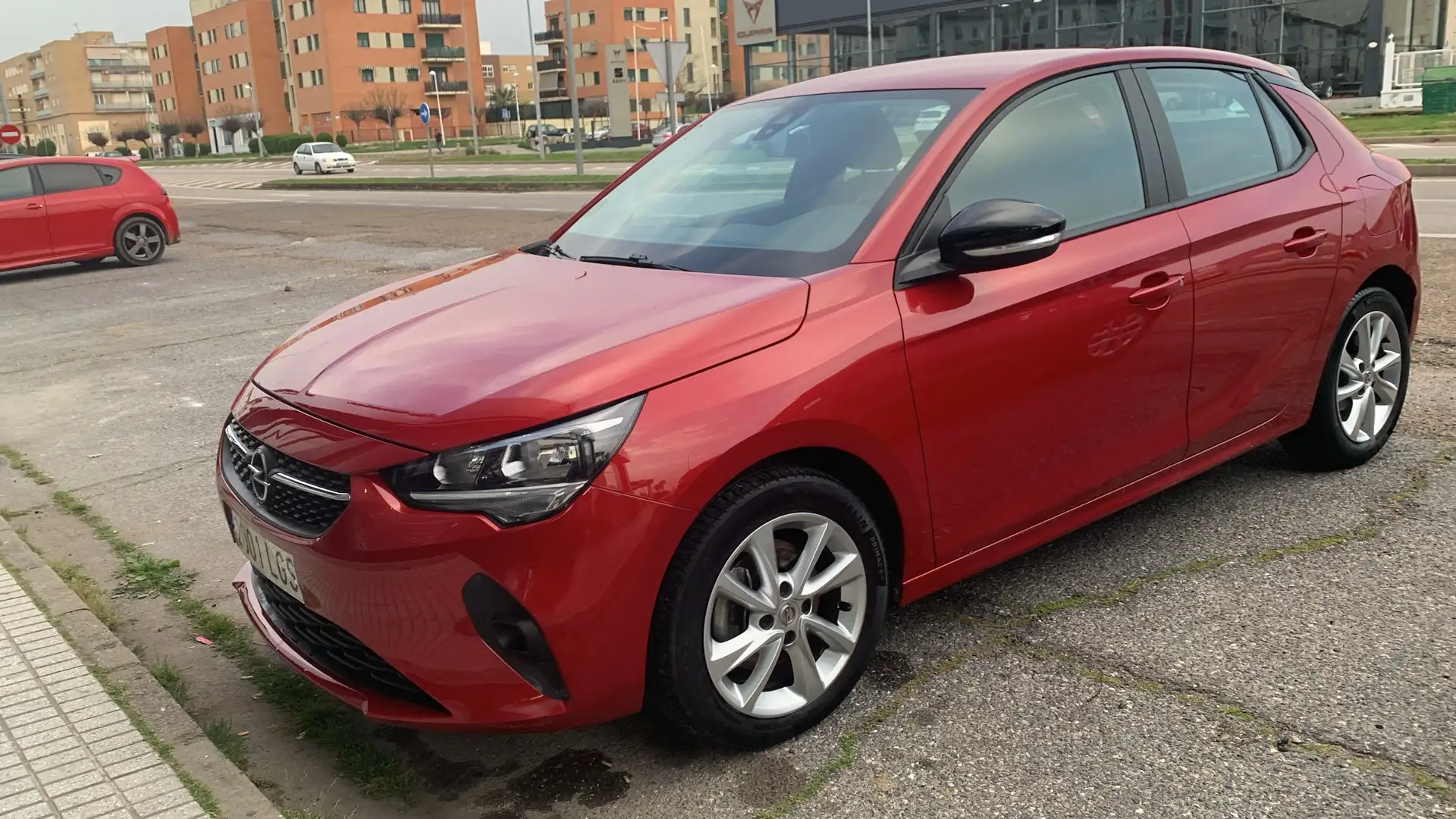 Opel Corsa Editin Plus Rojo - 1