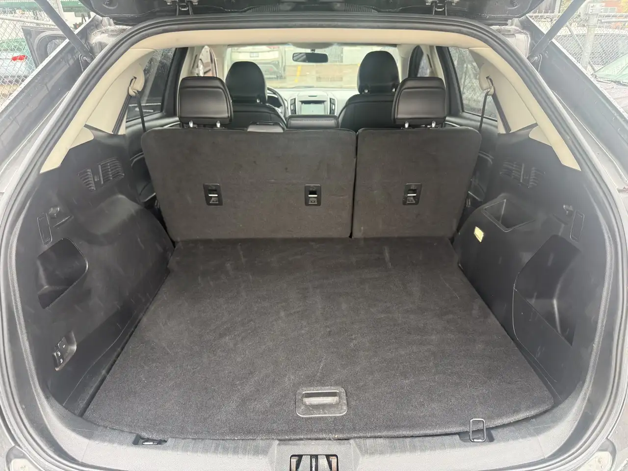 Ford Edge снимка Ford Edge