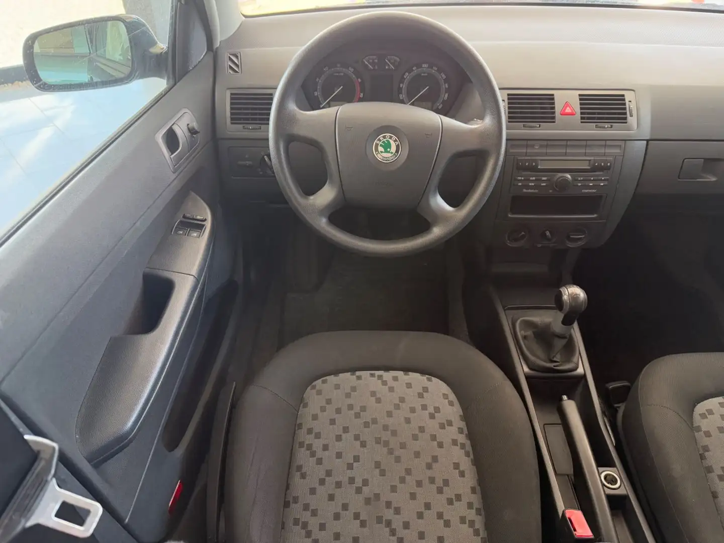 Skoda Fabia 1.2 Cool Edition TÜV 07/2027 4/5 Türer Vert - 2