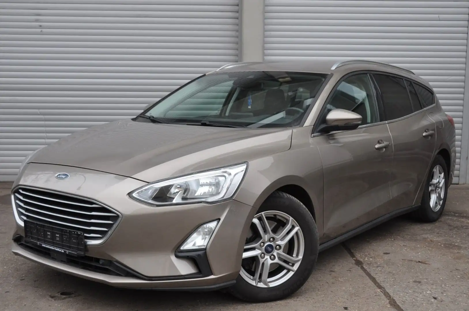 Ford Focus Turnier Cool & Connect Silber - 1