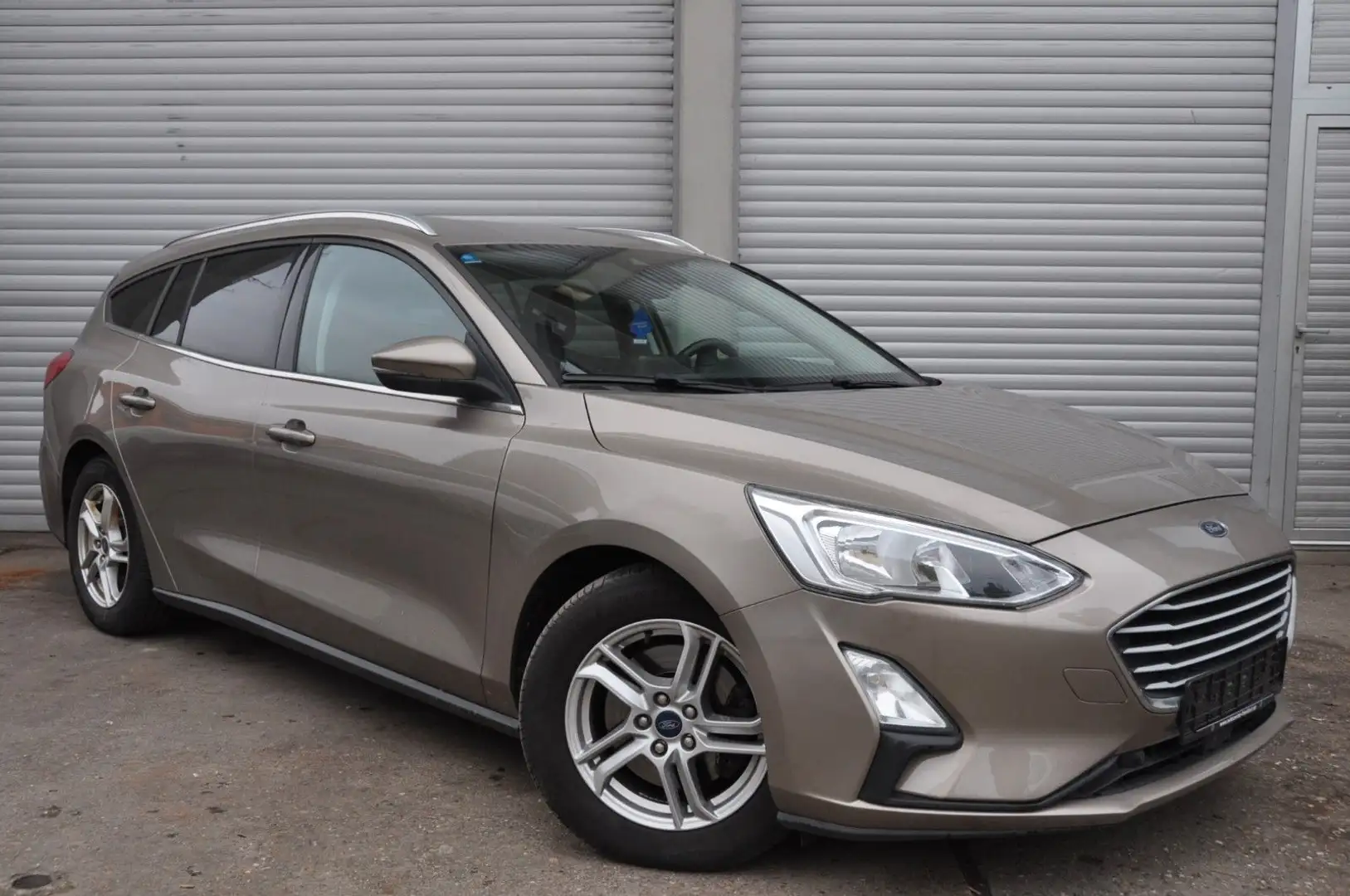 Ford Focus Turnier Cool & Connect Silber - 2