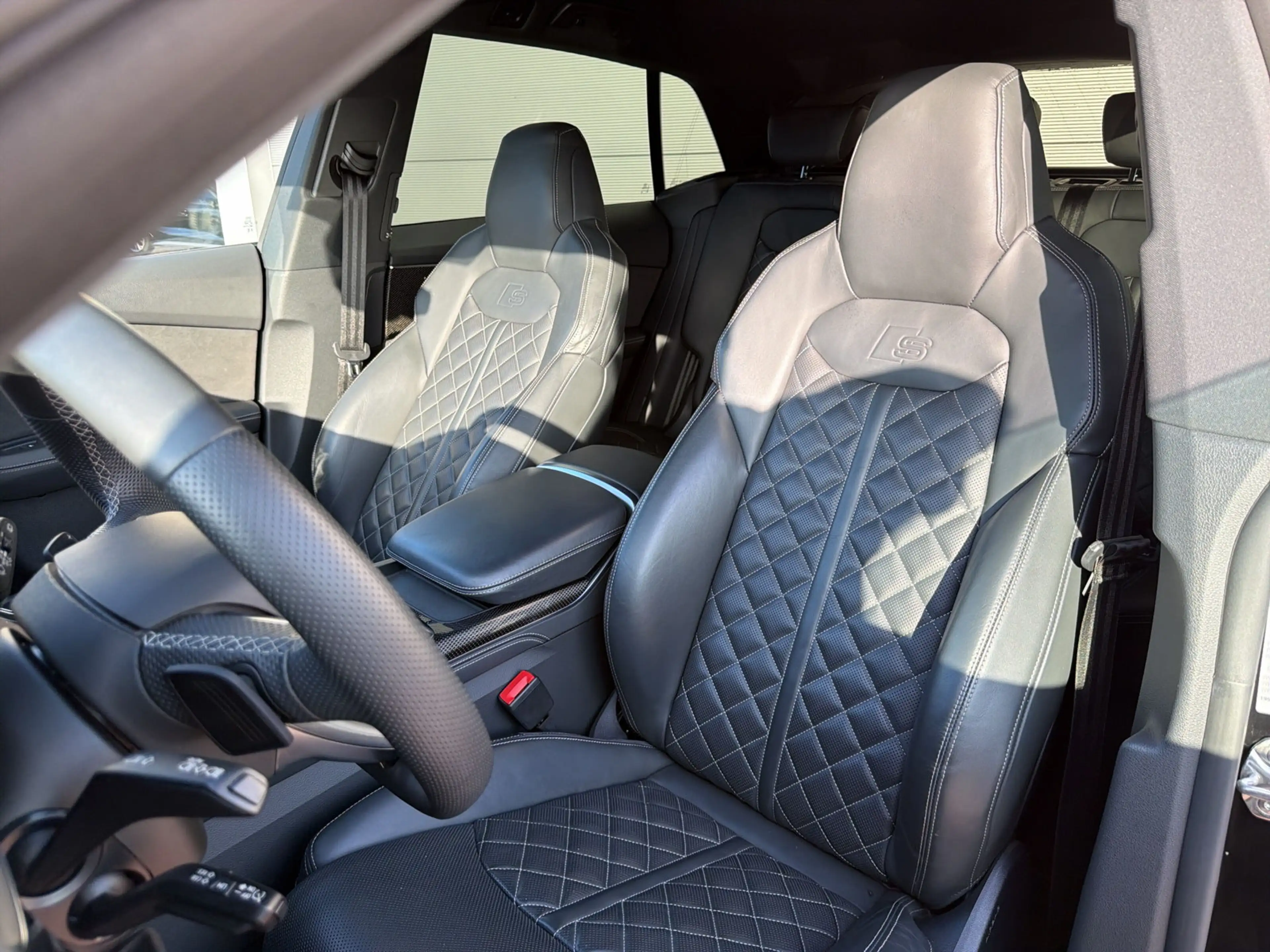 Audi SQ8 TFSI V8 Standh. HD B&O Luft Massage — photo 9