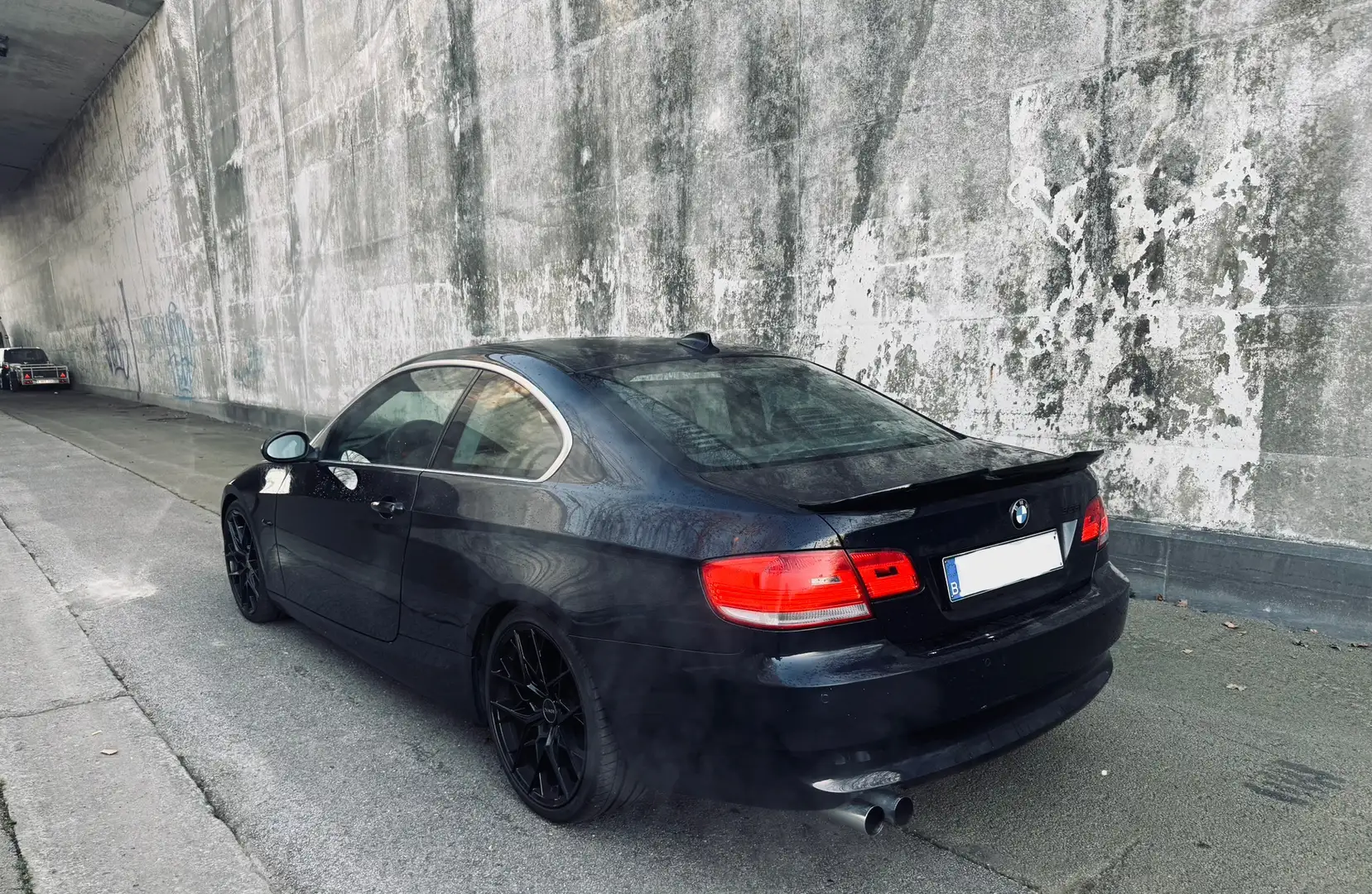 BMW 325 325i Coupe - 2