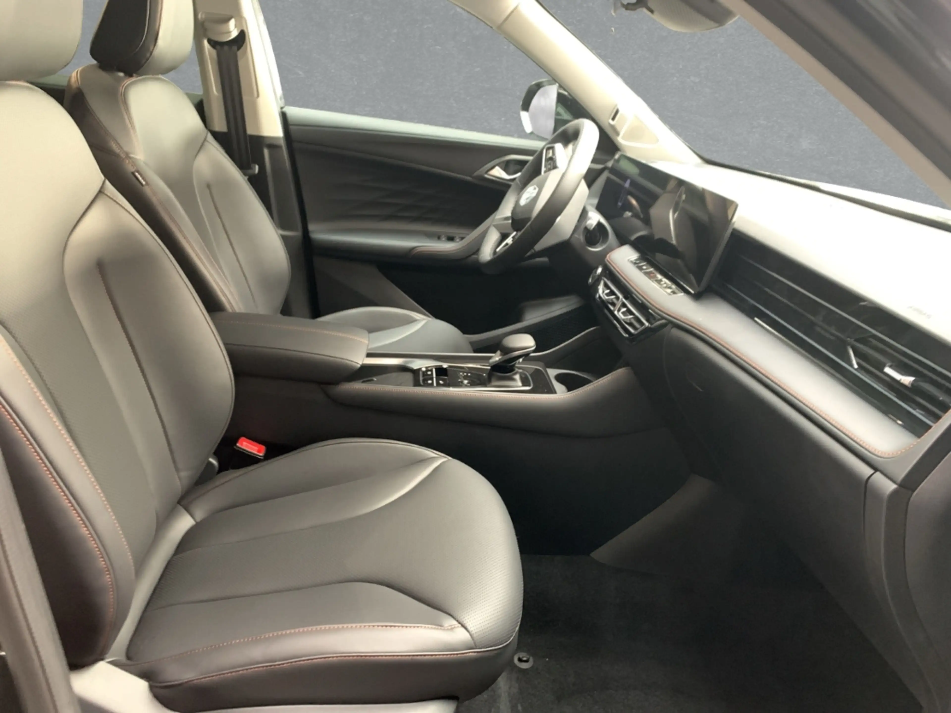 MG EHS Luxury Hybrid MY24 200 kW 360 Kamera iSmart — photo 3