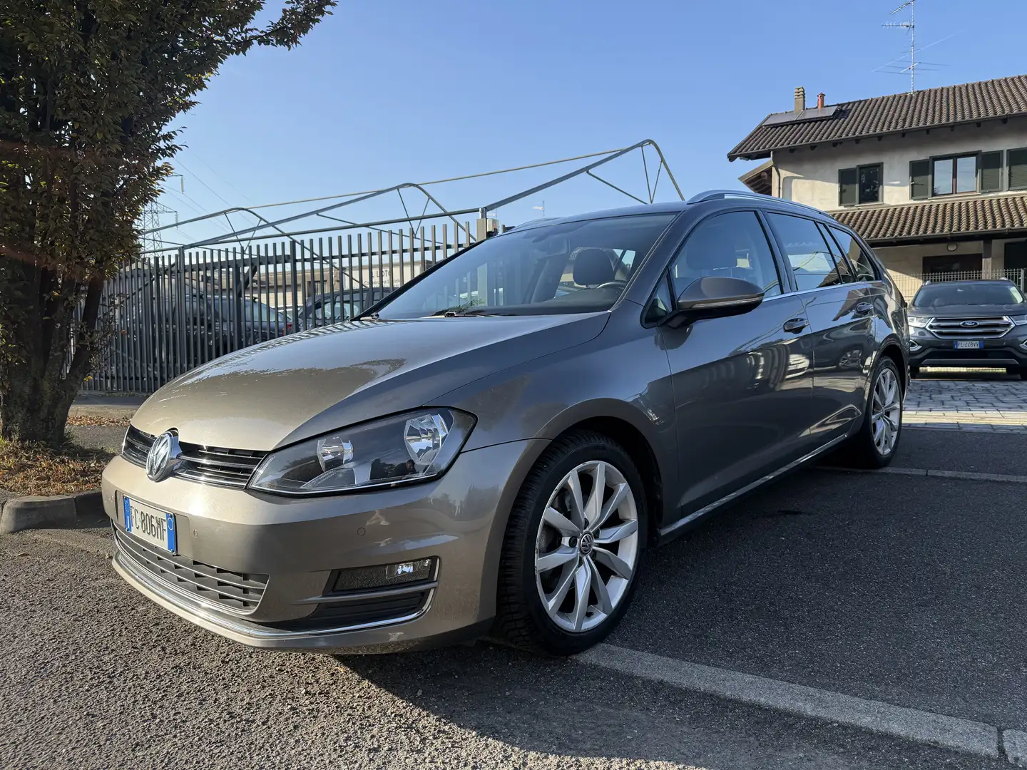 Volkswagen Golf Variant 2.0 tdi Executive 150cv Grijs - 2