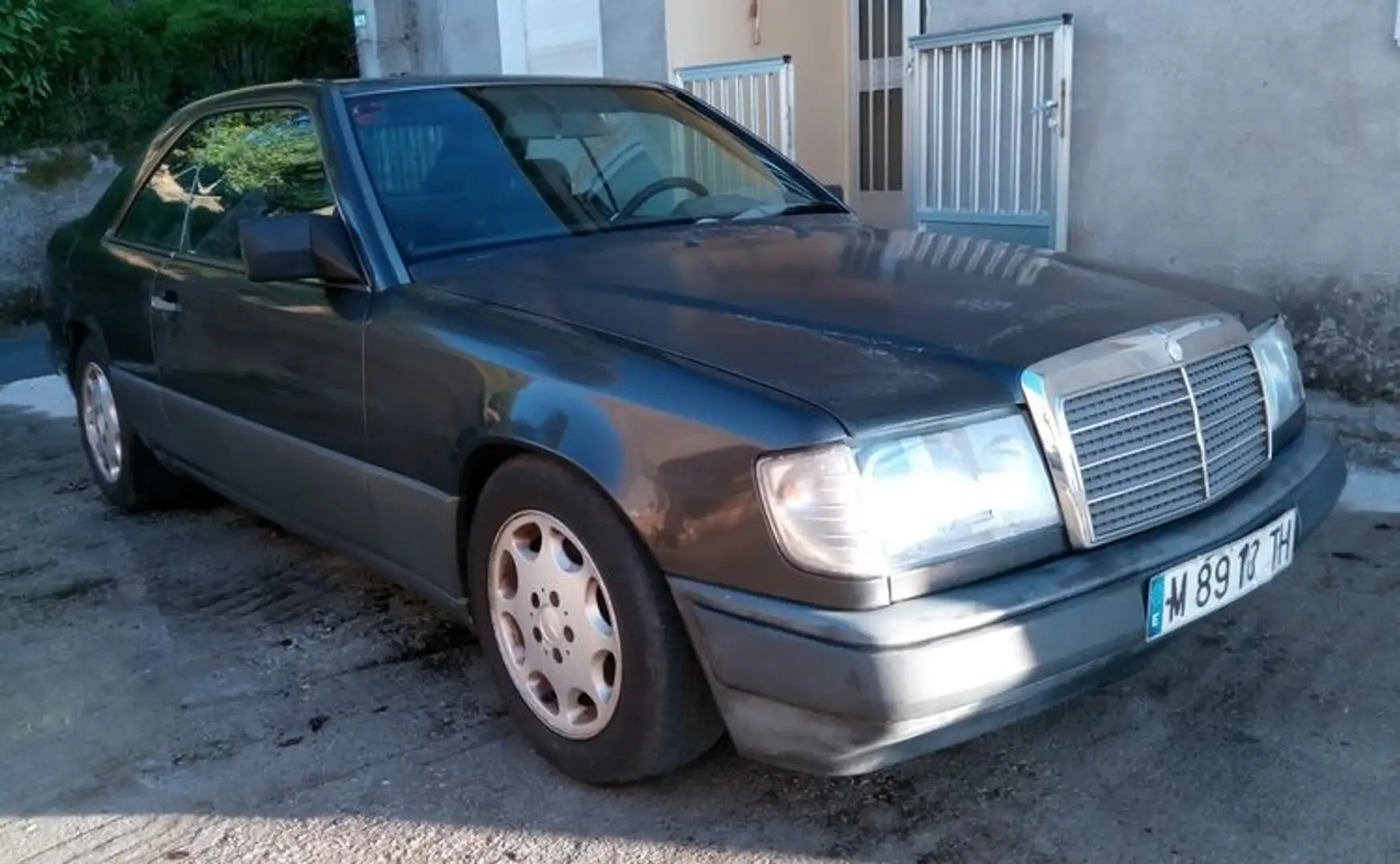 Mercedes-Benz CE 300 (124) - 1