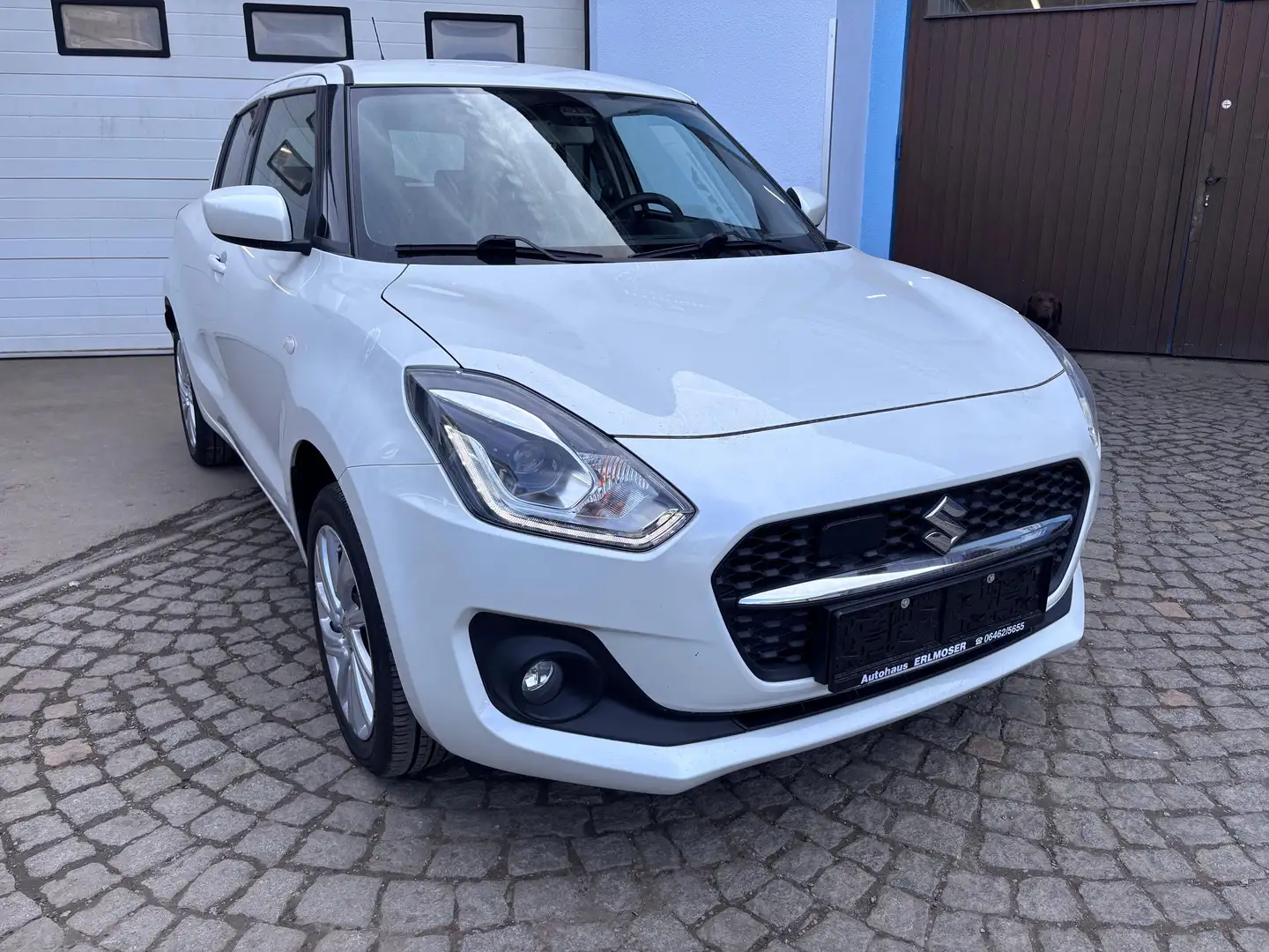 Suzuki Swift Allgrip Weiß - 1