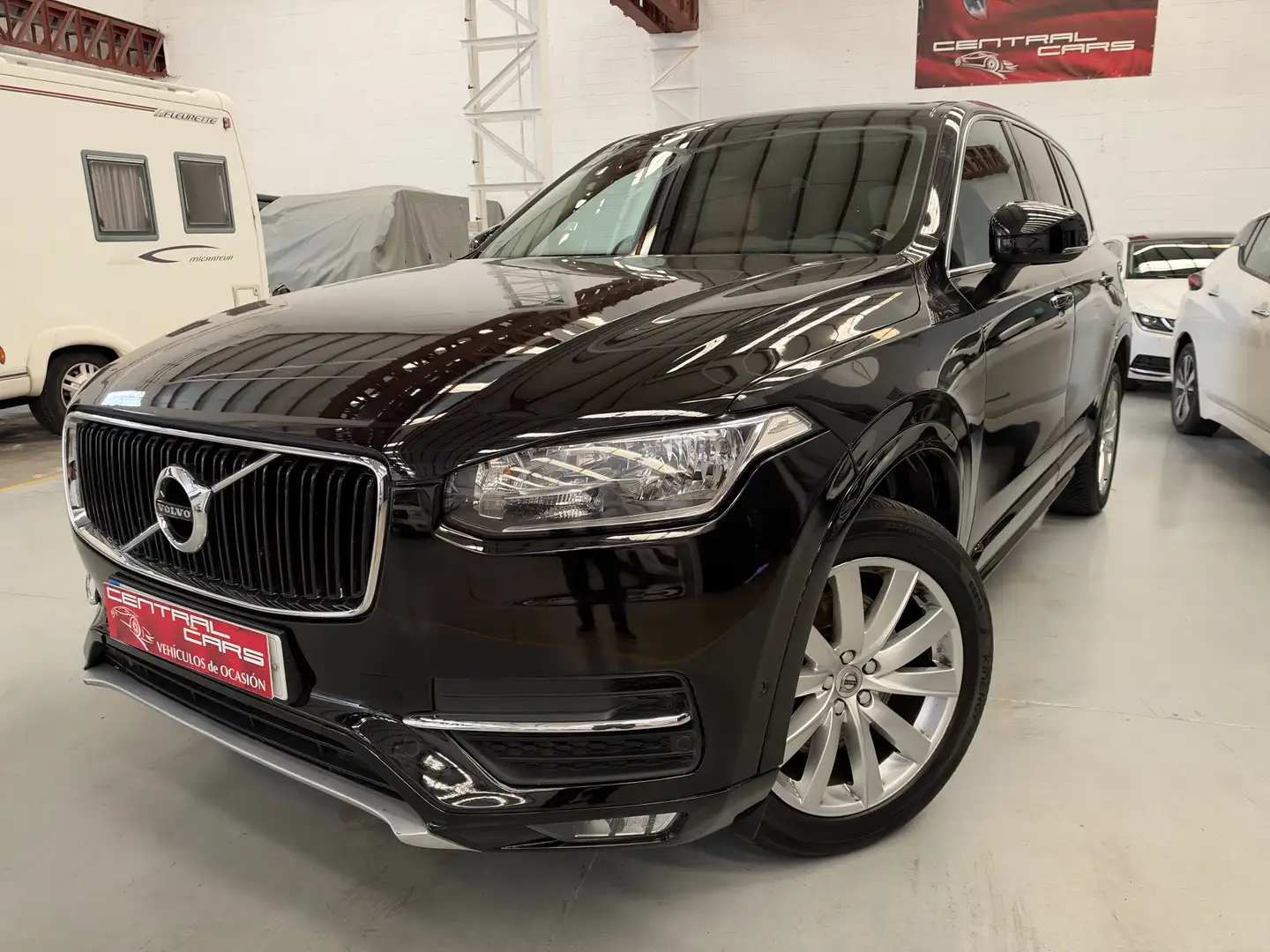 Volvo XC90 D5 Kinetic AWD 225 Aut. Negro - 2