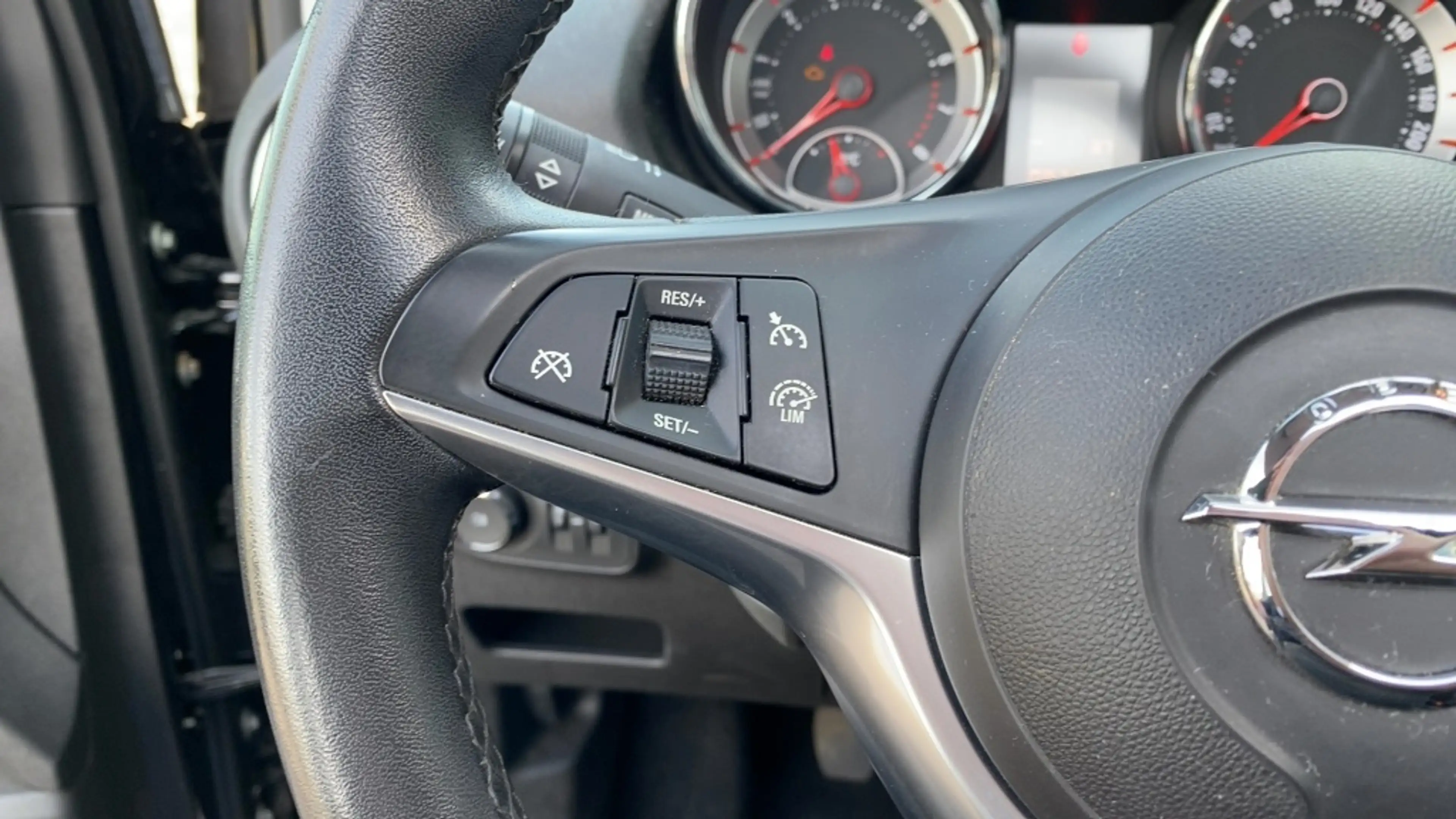 Opel Adam 1.4 Jam Cabriodak, Airco — photo 12