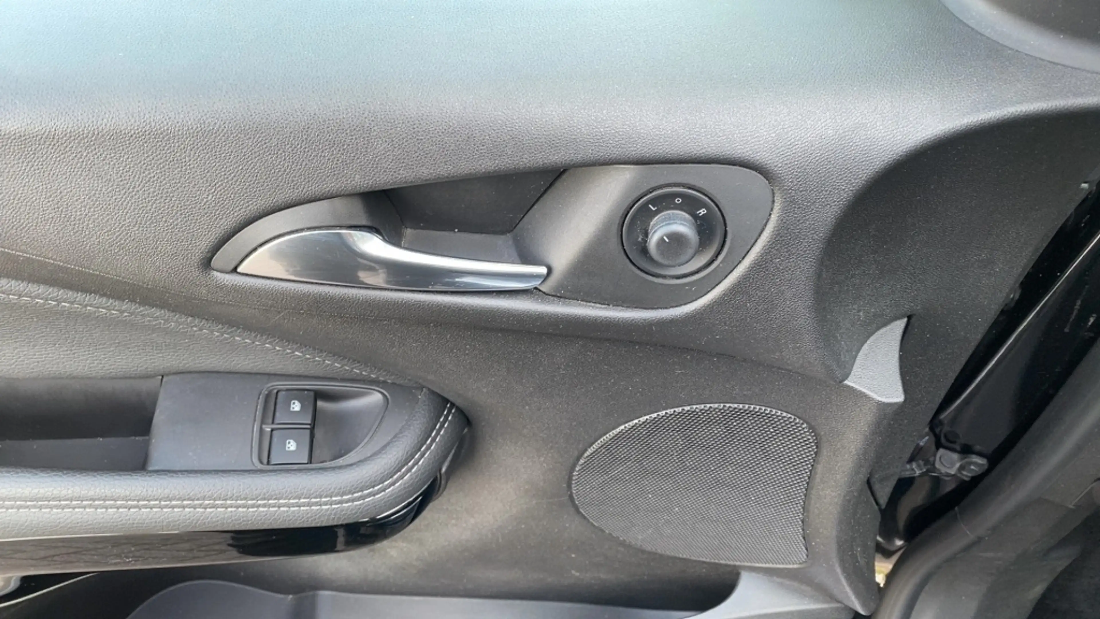 Opel Adam 1.4 Jam Cabriodak, Airco — photo 9