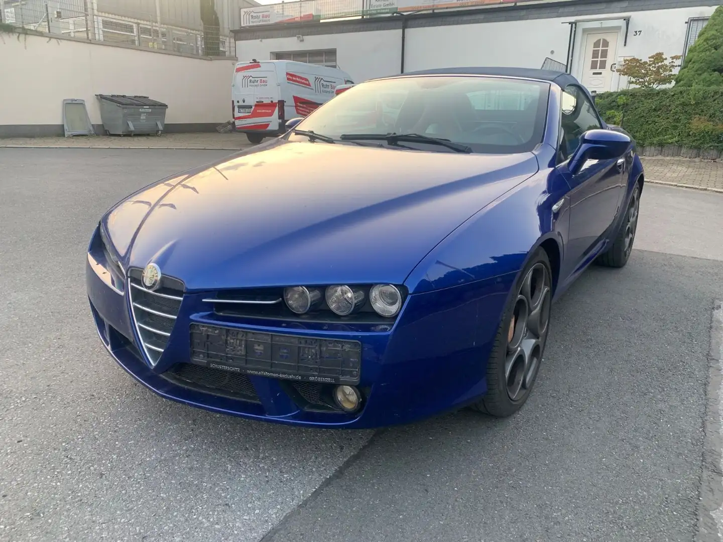 Alfa Romeo Spider 1.8 16V TBi*Navi*Xenon*1 Hand*Leder*19 Zo Bleu - 1