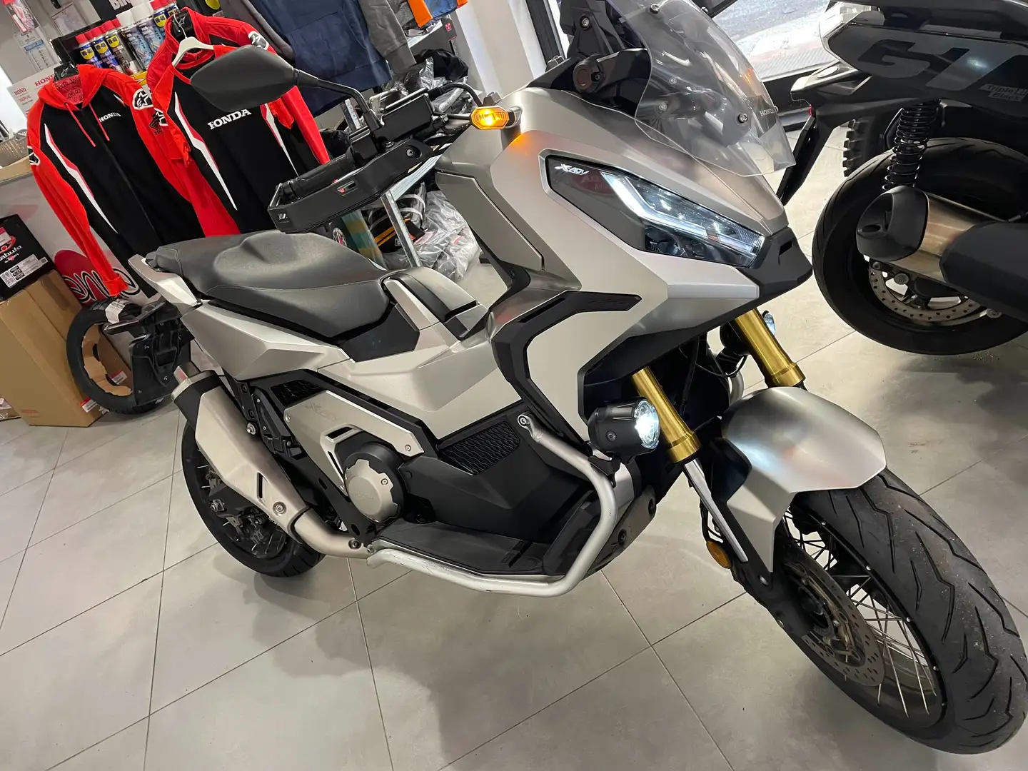 Honda X-ADV abs dct hstc Argintiu - 2