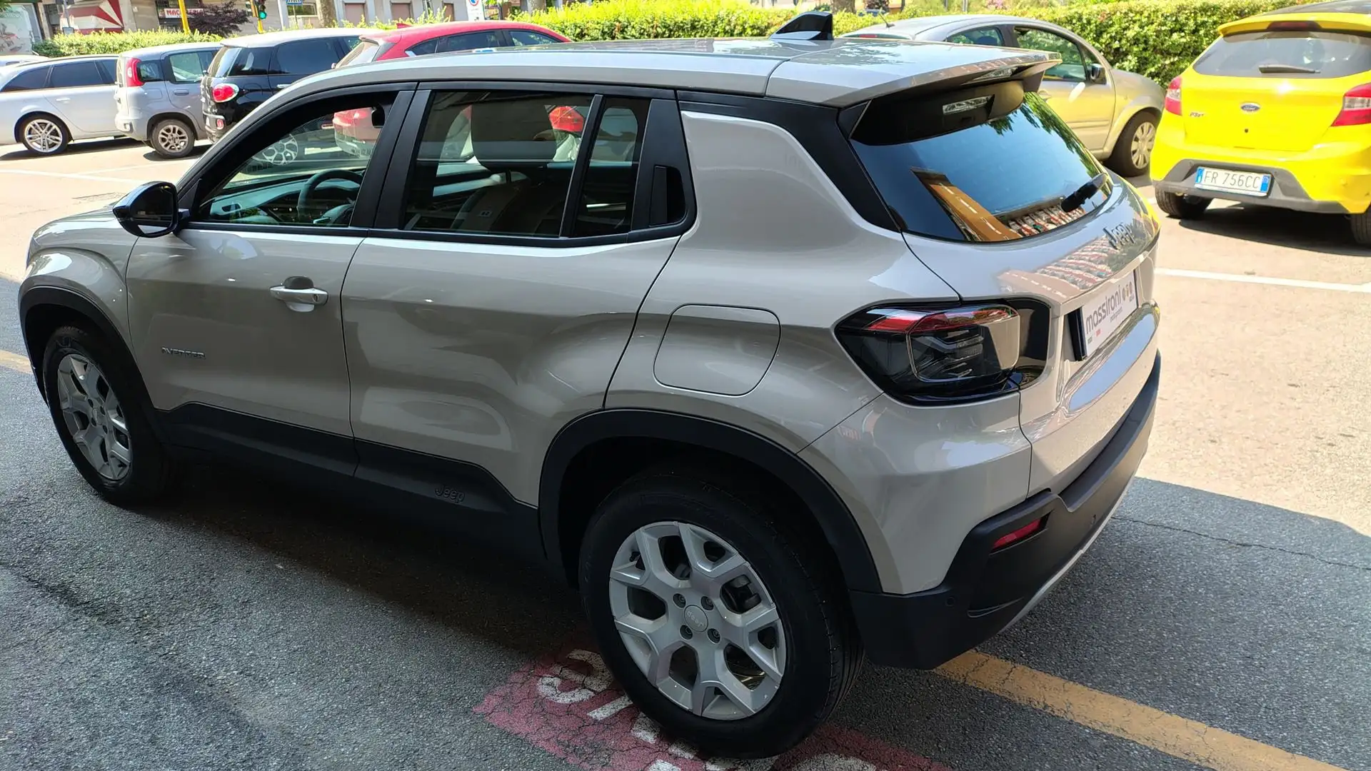 Jeep Avenger 1.2 Turbo Altitude Beige - 2