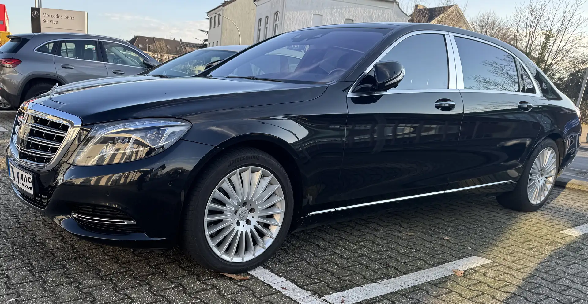 Mercedes-Benz S 600 S 500 4Matic (222.985) Schwarz - 1