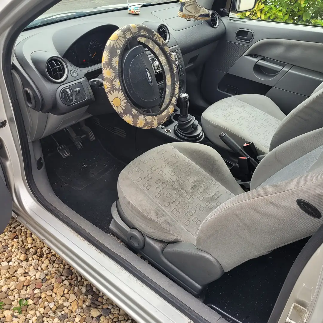 Ford Fiesta Fiesta Courier Family Silver - 1