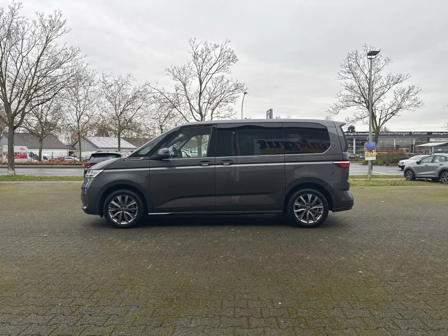 Volkswagen Multivan 1.4 TSI eHybrid *Standeizung Klima Navi Серый - 2
