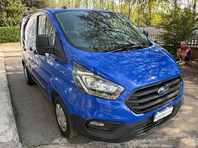 Ford Transit Custom view 7
