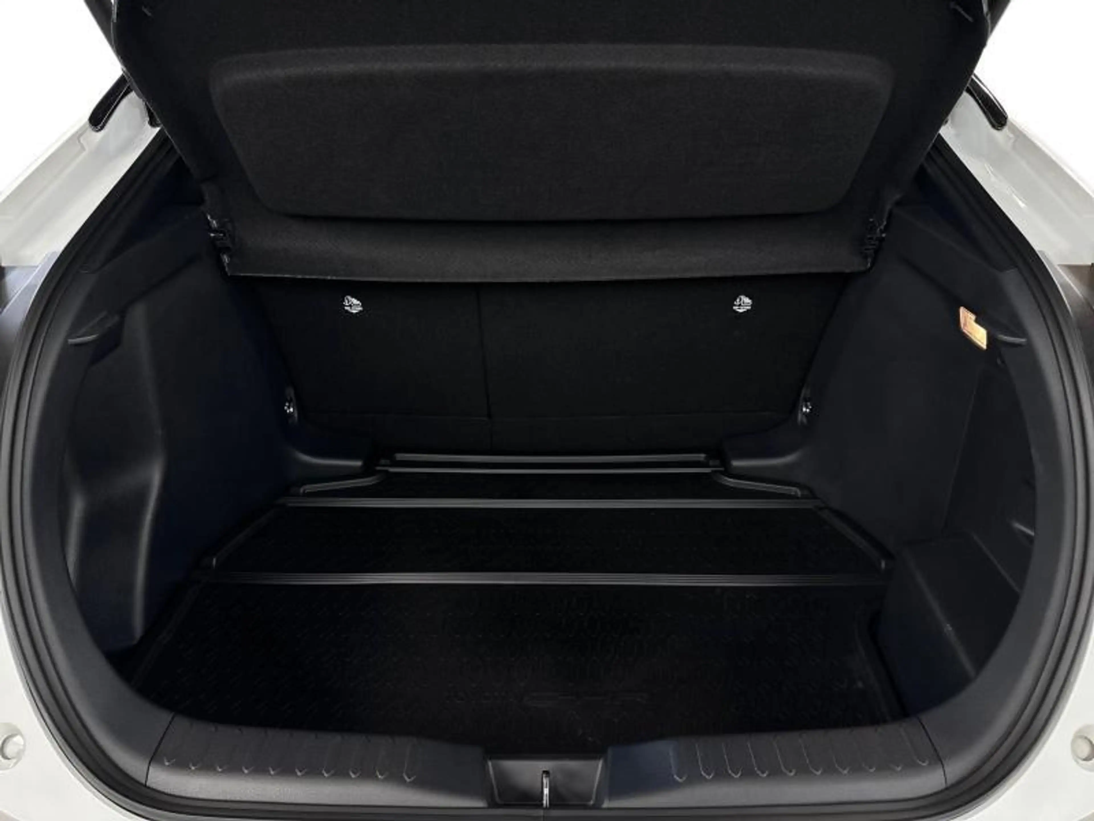 Toyota C-HR 197hp HEV GR Sport BiTone | carplay | camera — photo 9