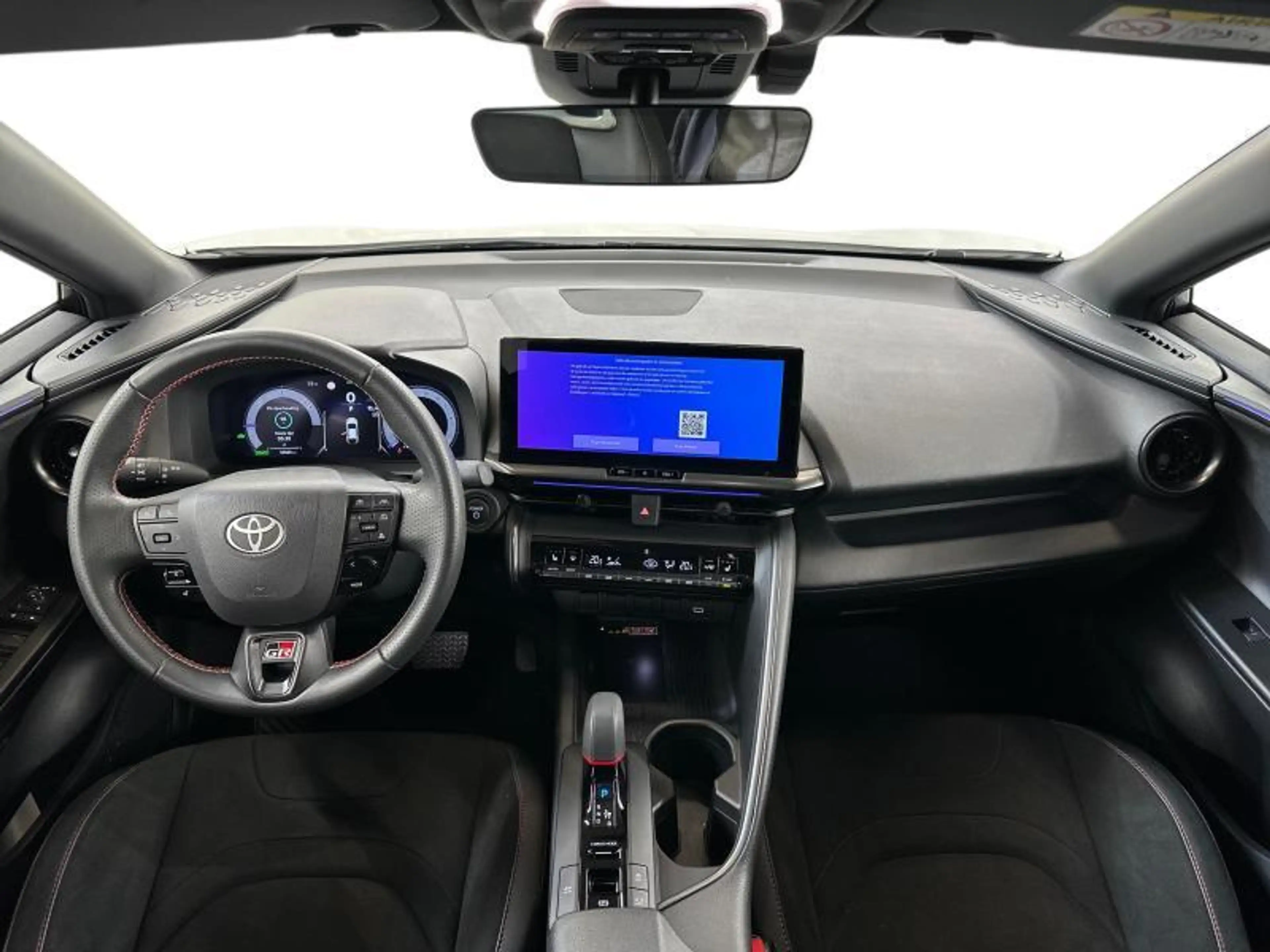 Toyota C-HR 197hp HEV GR Sport BiTone | carplay | camera — photo 7