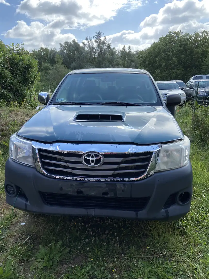 Toyota Hilux 2.5 D-4D 4WD S - 2