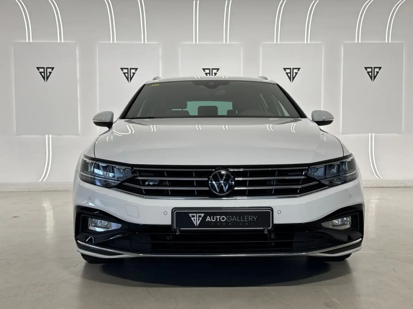 Volkswagen Passat Variant 2.0 TSI R-Line DSG7 Blanco - 2