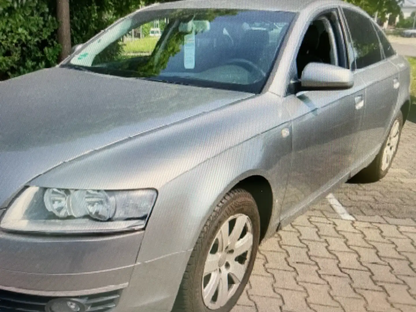 Audi A6 2.4 Scheckheft - sehr gepflegt Silber - 2