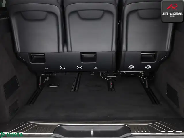 Mercedes-Benz V-Class view 14