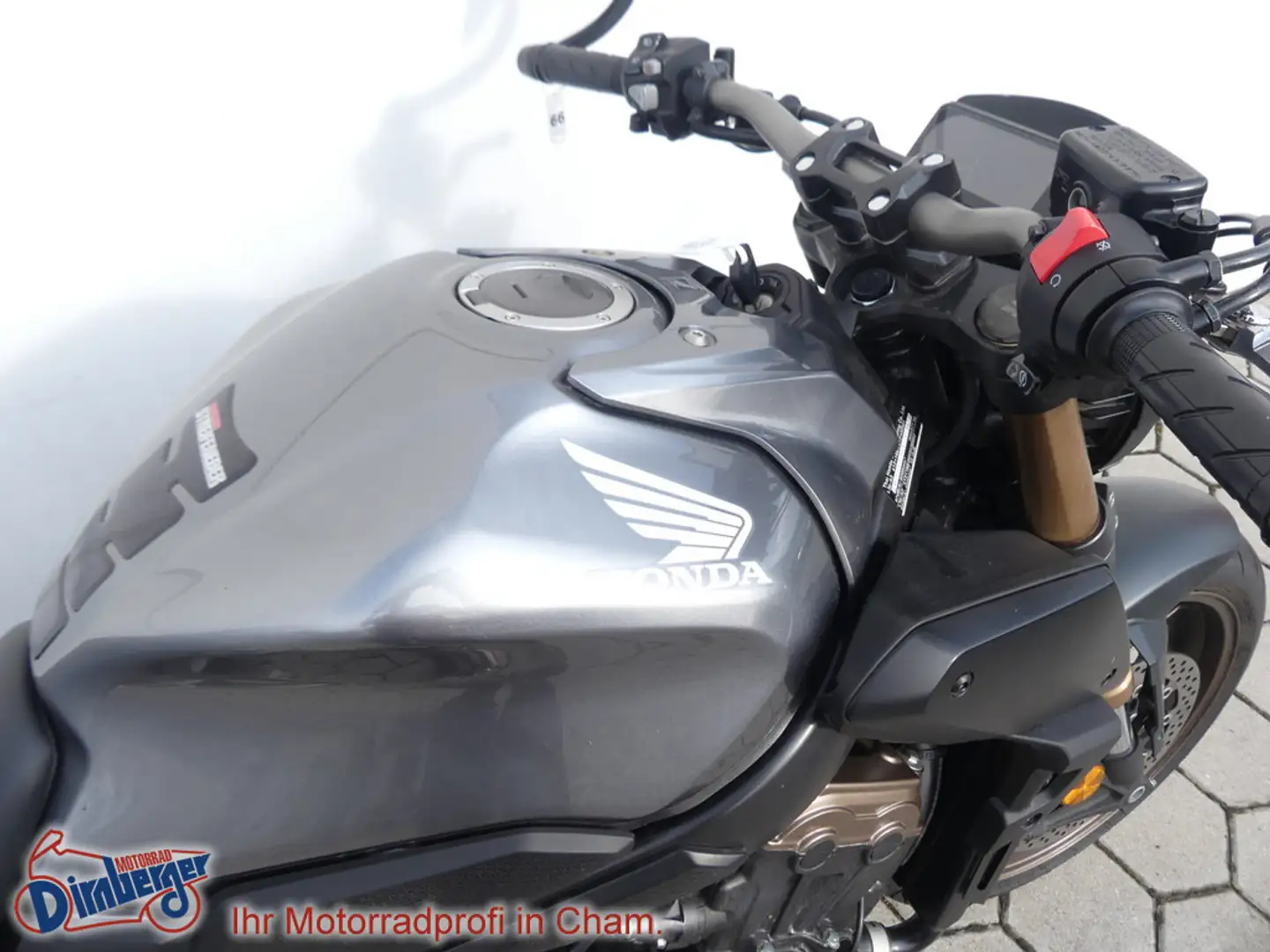 Honda CB 650 R ABS - TOP Zustand Grau - 2