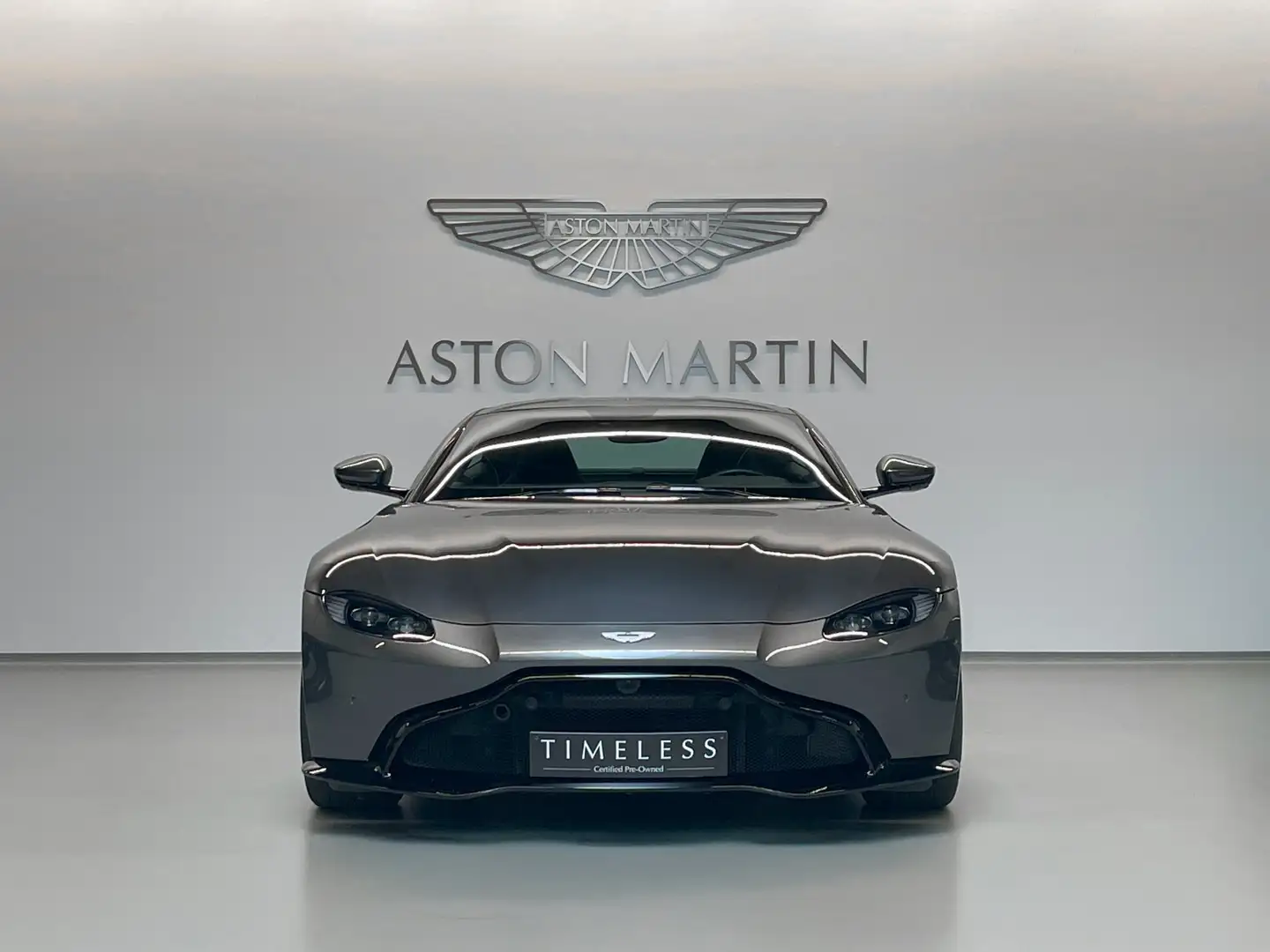 Aston Martin Vantage Coupe | Aston Martin Brussels Ezüst - 2