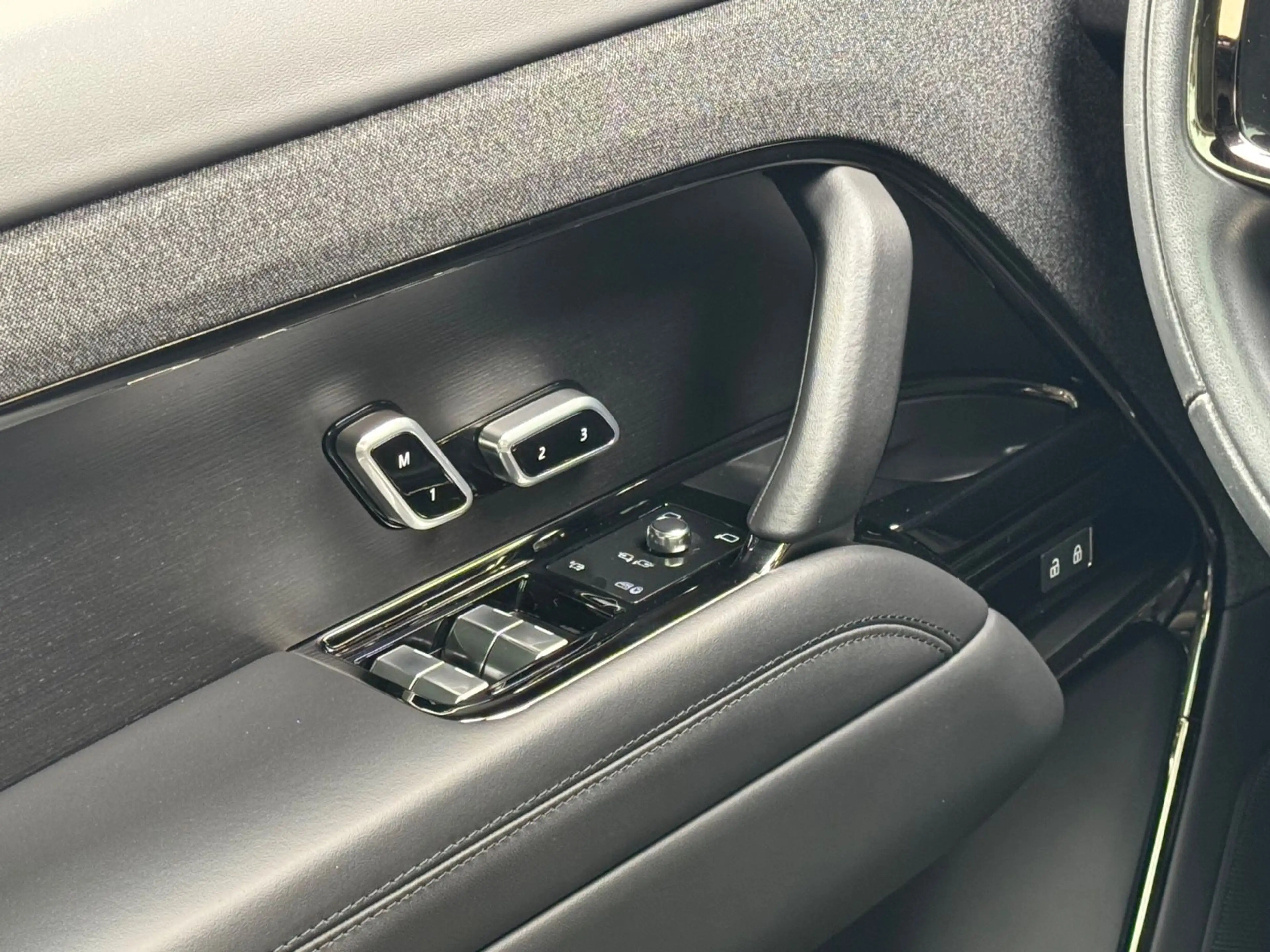 Land Rover Range Rover Sport Autobiography All Black/Voll — photo 19